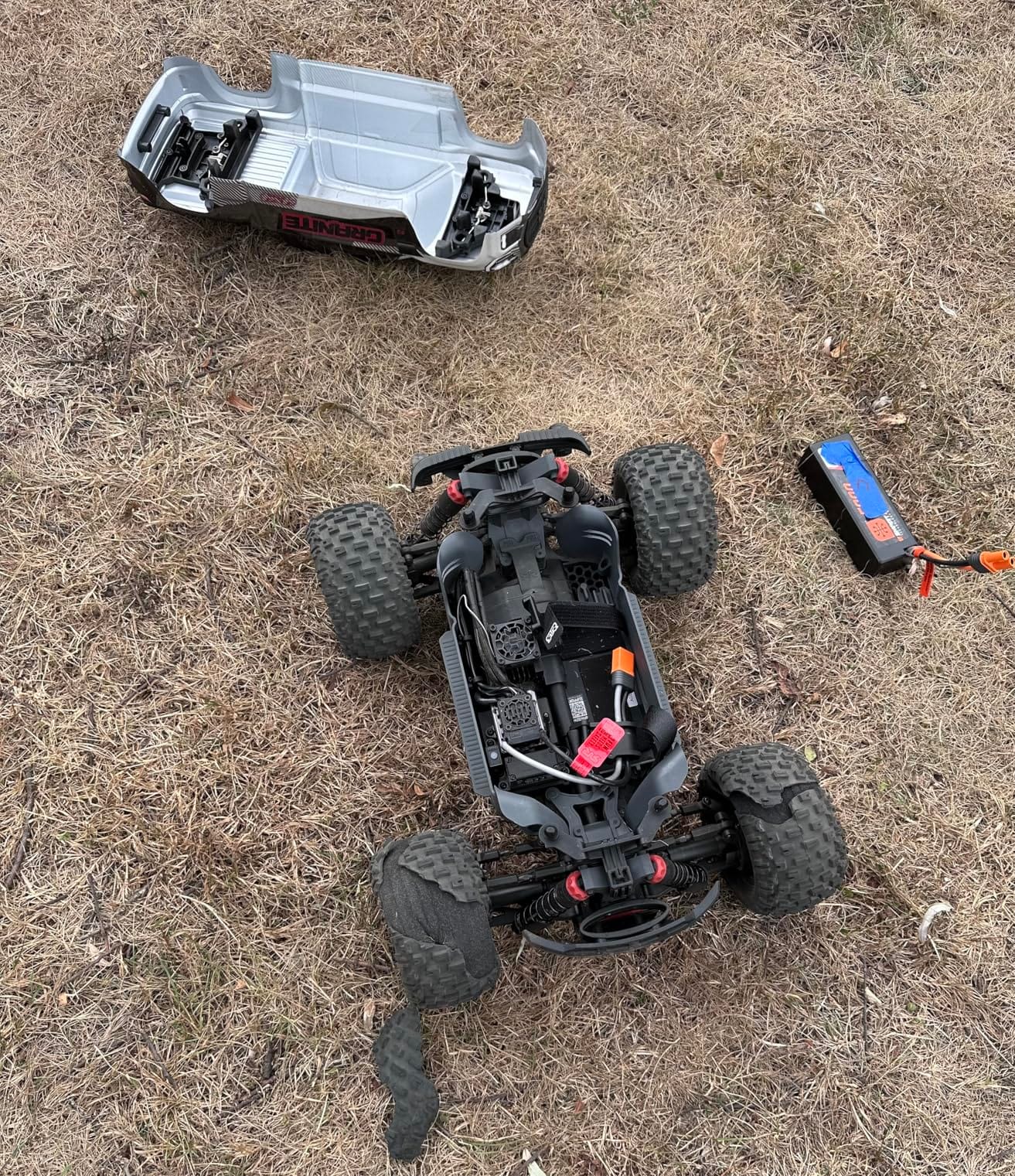 ARRMA 1/10 Granite 4X4 223S BLX Brushless Monster Truck RTR, Blue, ARA4302V4T1 customer photo 1