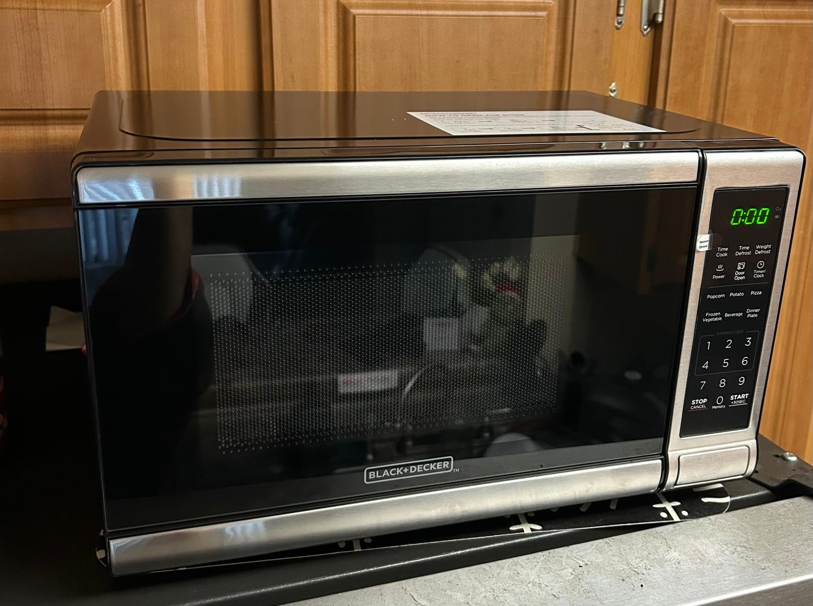 BLACK+DECKER 5-in-1 Microwave Oven Air Fryer Combo, 0.9 Cu.Ft, 900W | Countertop Microwave, Convection Bake & Roast, Child Lock, 10 Power Levels, for Small Kitchens & RVs customer photo 1