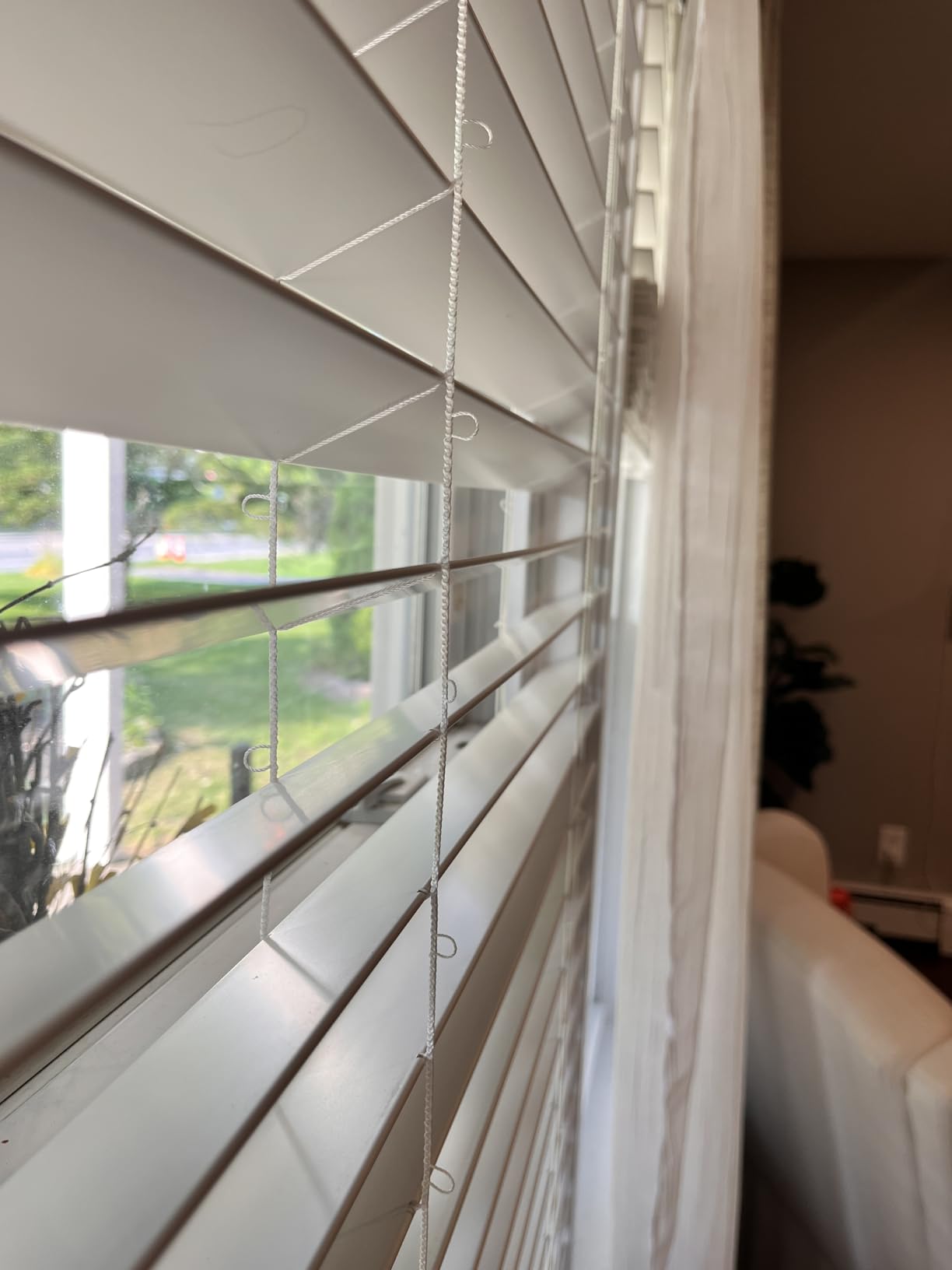 LEVOLOR Basics Cordless Faux Wood Blinds for Indoor Windows, 34