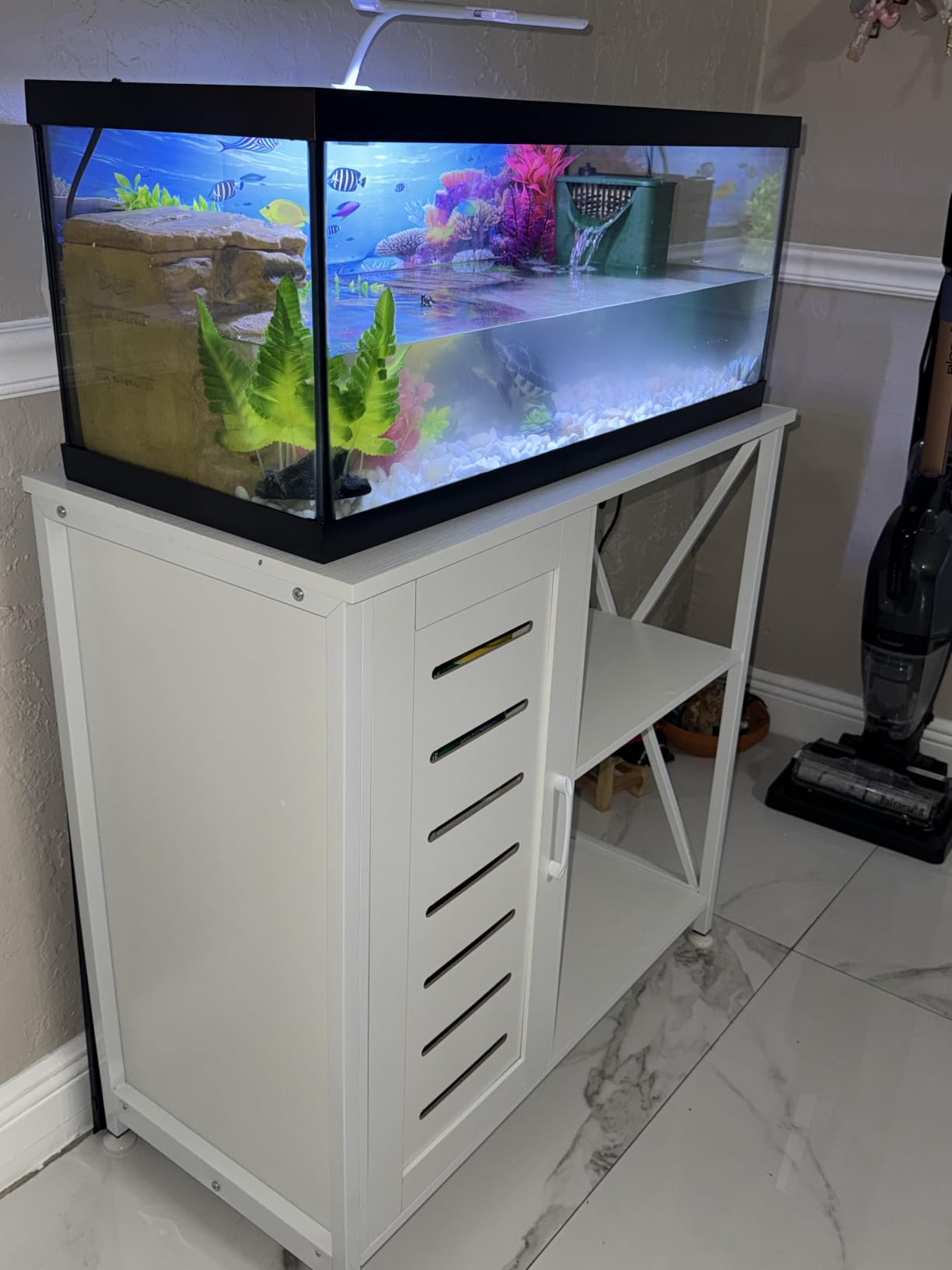 Herture 20-29 Gallon Fish Tank Stand, Aquarium Stand with Cabinet Accessories Storage, Heavy Duty Metal Frame, 31.49