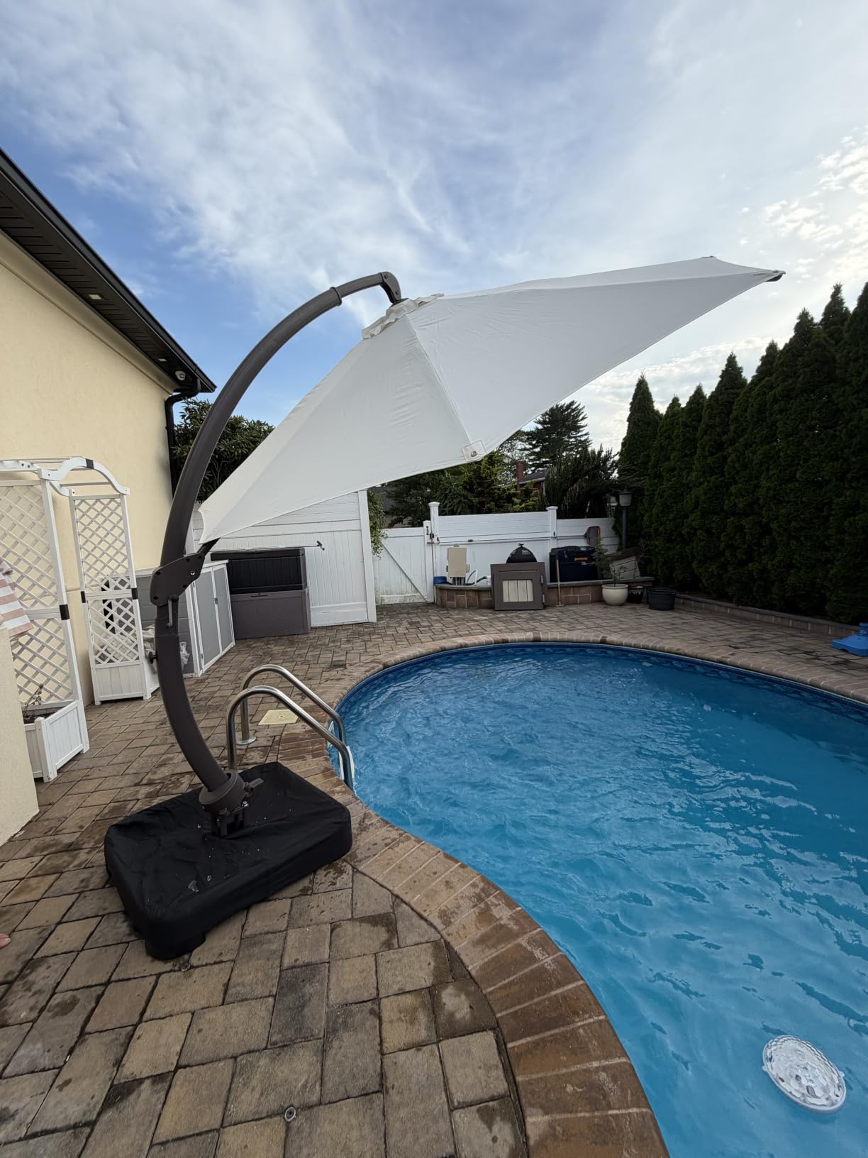Kingdura 11ft Offset Cantilever Patio Umbrella with Base Included, Large Round Aluminum Outdoor Umbrella, 360° Rotation & Infinite Tilt, Heavy Duty Frame for Deck Pool Backyard, Beige customer photo 1