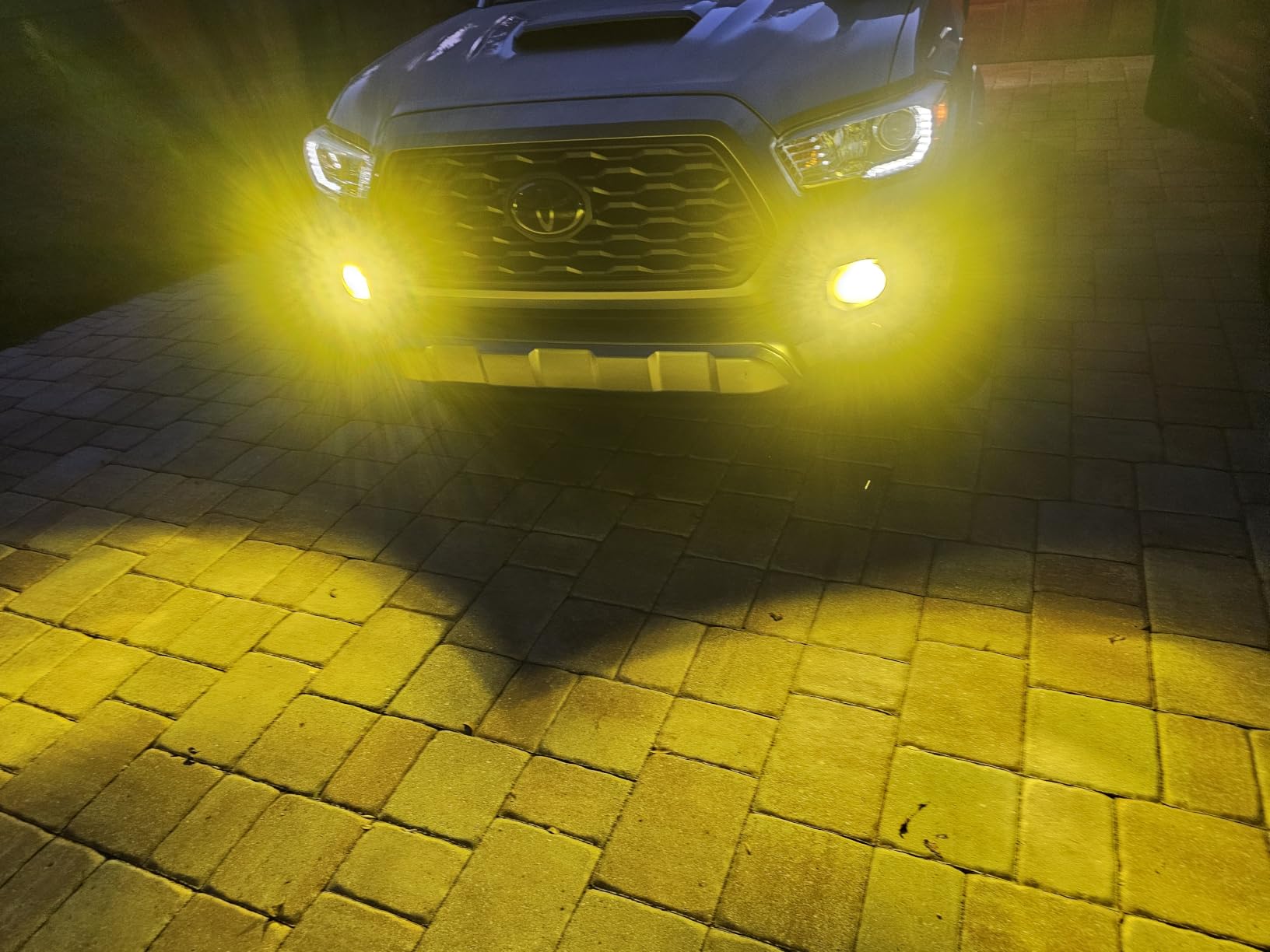 SEALIGHT H11 LED Fog Light Bulb, H16 H8 LED Fog Lights 17000LM 6500K White | Enhanced Visibility in Fog & Rain, Copper Cooling, 1:1 Size, Plug and Play, IP68 Waterproof, 60,000Hrs Lifespan customer photo 2