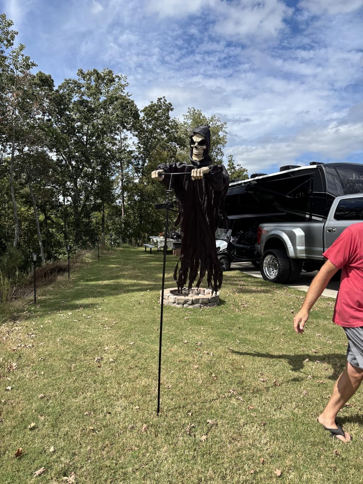 LarpGears 7.8Ft Flying Rotated Skull Reaper customer photo 2