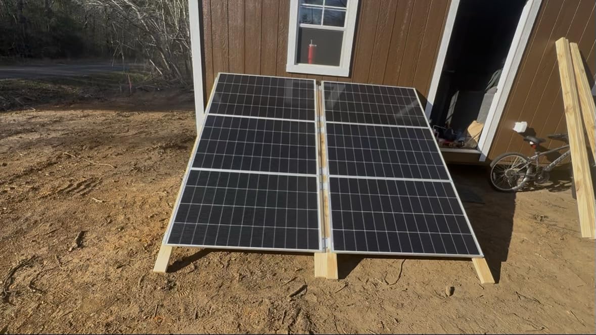 Renogy Solar Panels 400 Watt N-Type, 16BB 25% High-Efficiency | 2PCS 200W Solar Panels for RV Class B Van Marine Cabin Roof Home Farm and Other Off-Grid Systems, IP67 customer photo 2