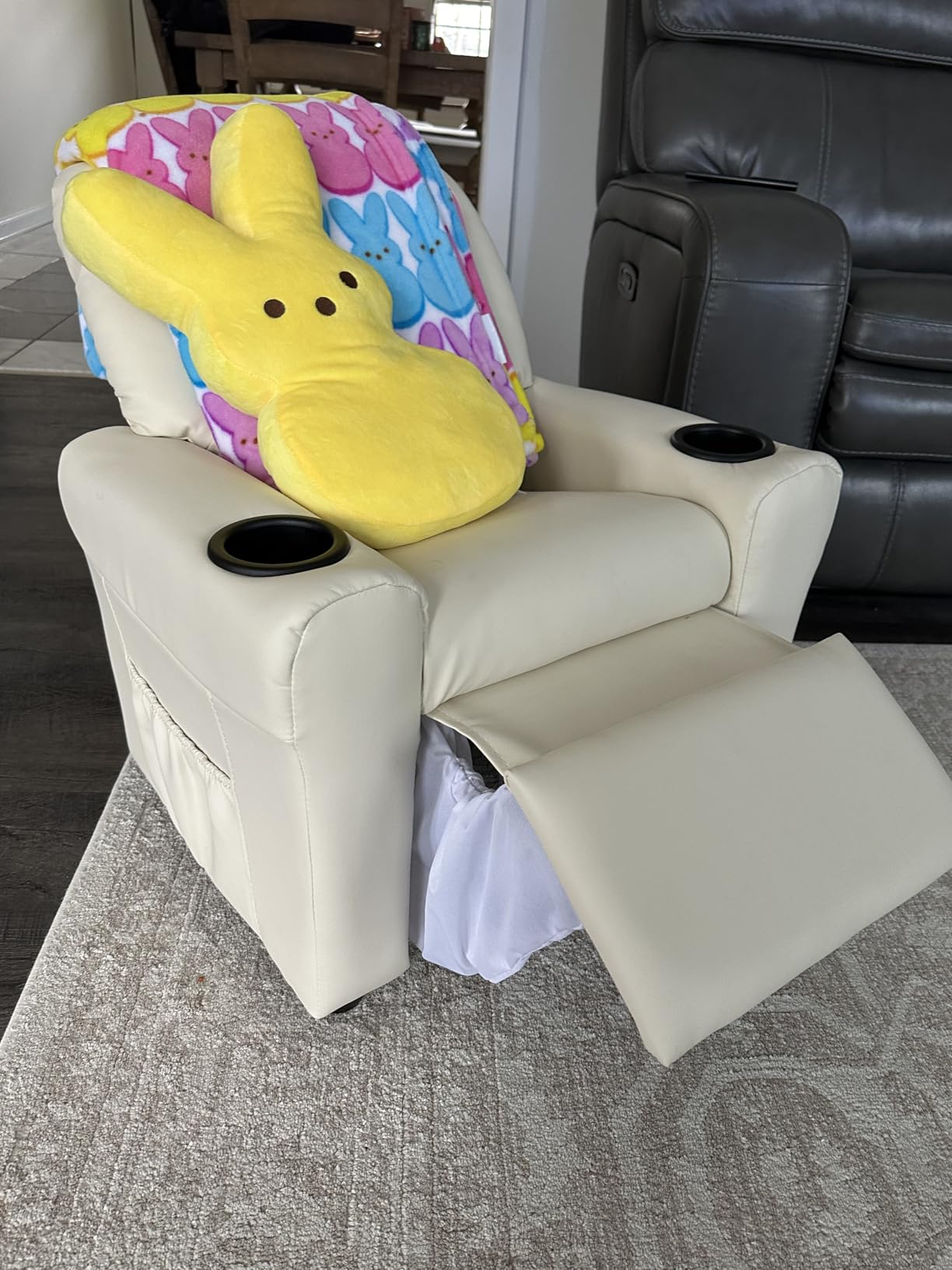 Kids Recliner Chair PU Leather Reclining Toddler Push Back Sofa Ages 1-6 with 2 Storage Pockets, 2 Cup Holders, Adjustable Footrest customer photo 1