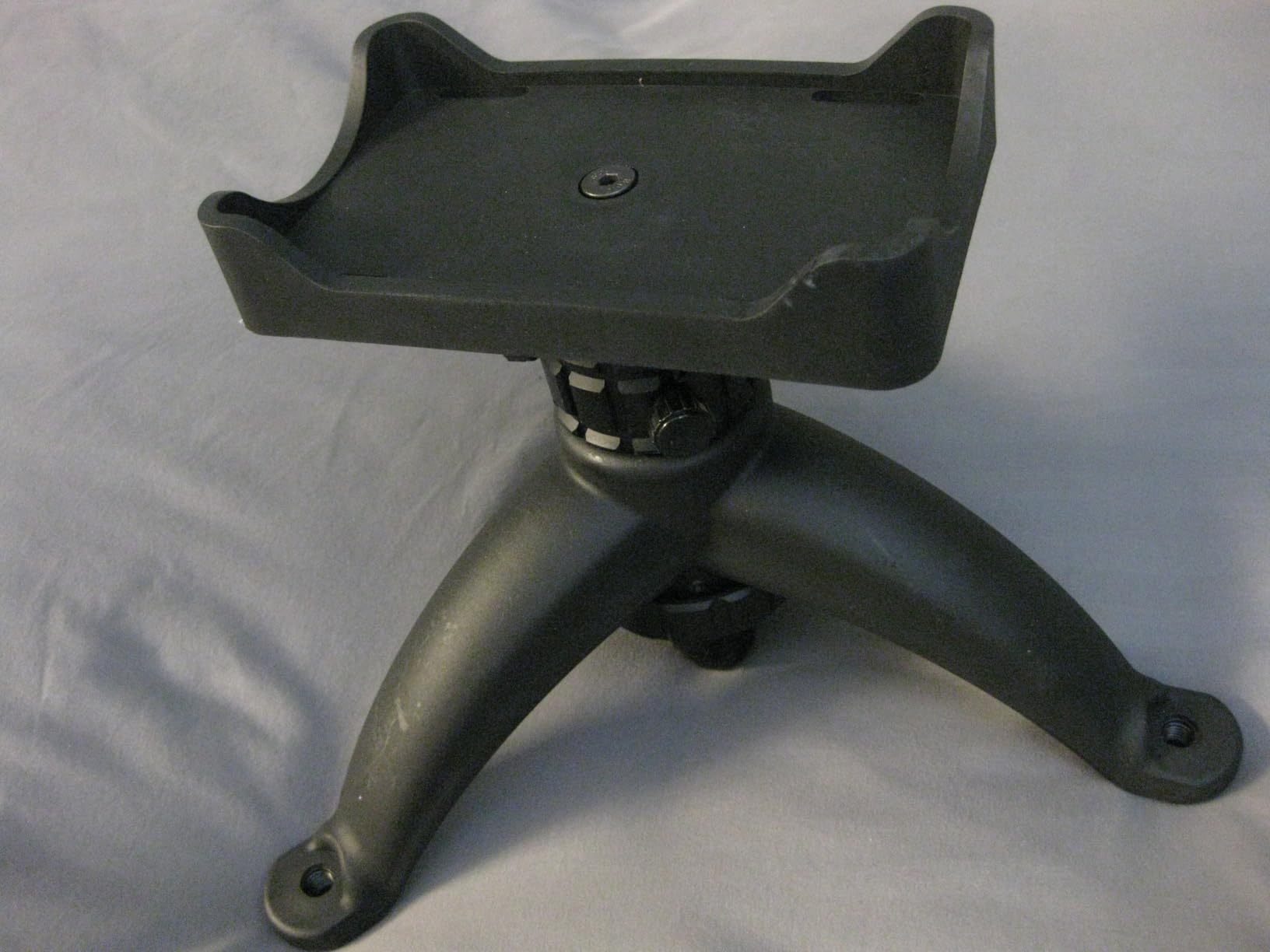 CVLIFE Shooting Rest Tripod Gun Rifle Rest for Shooting Range Hunting | Portable Bench Rest with Front and Rear Shooting Bags (Unfilled) Height Adjustment Stable customer photo 1