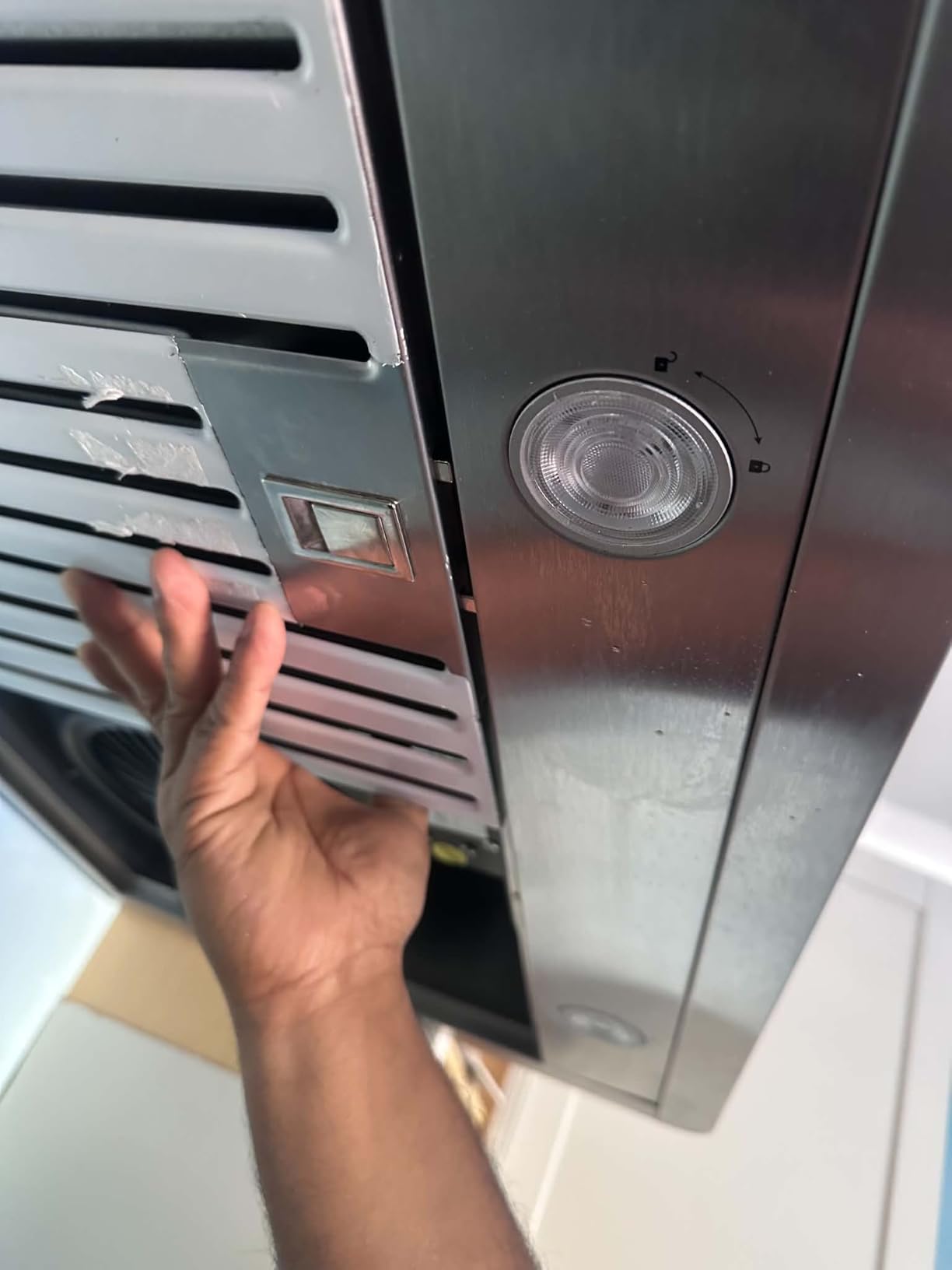 VIKIO HOME 30 Inch Under Cabinet Range Hood, 980CFM Fast Venting Ducted | Kitchen Hood With 3 Speed Gesture Sensing & Touch Control, Stainless Steel Stove Vent Hood With LED Light And 2 Baffle Filters customer photo 2