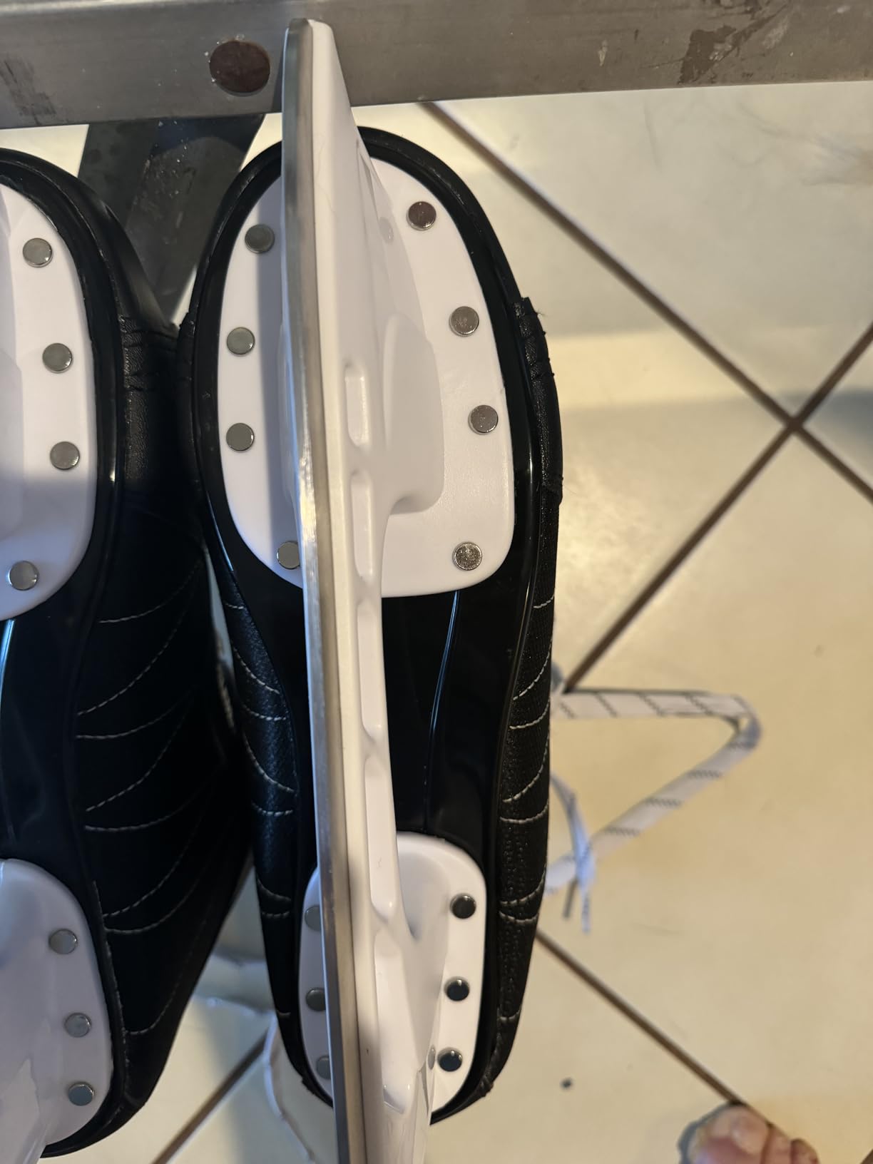 5th Element Stealth Men's Recreational Ice Hockey Skates - True-to-Size customer photo 2