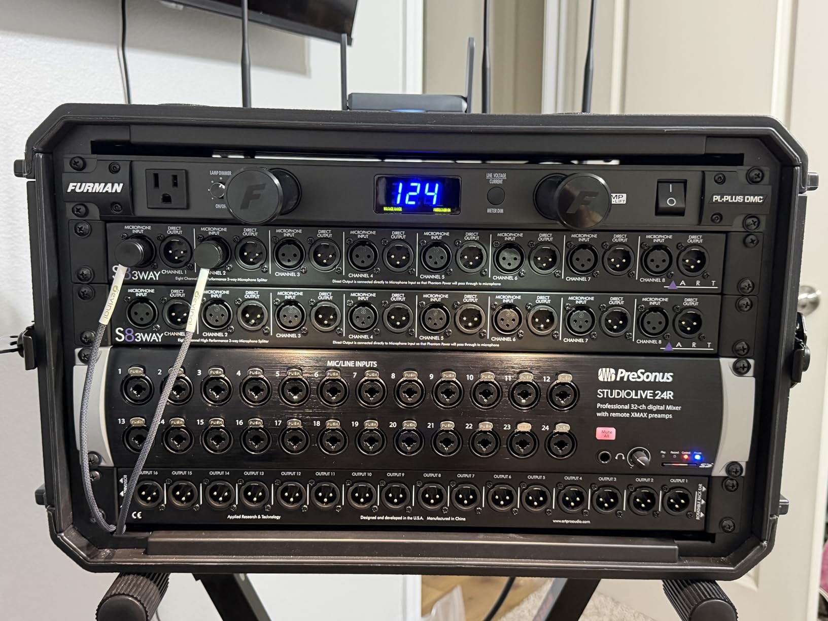 Phenyx Pro 4U Shallow Waterproof Rackmount Rack Case PRCSE-4U | 19-in Rackmount, Detachable Cover Storage, Shockproof & Waterproof Road Case, Wireless Systems, IEMs, Amplifiers customer photo 2
