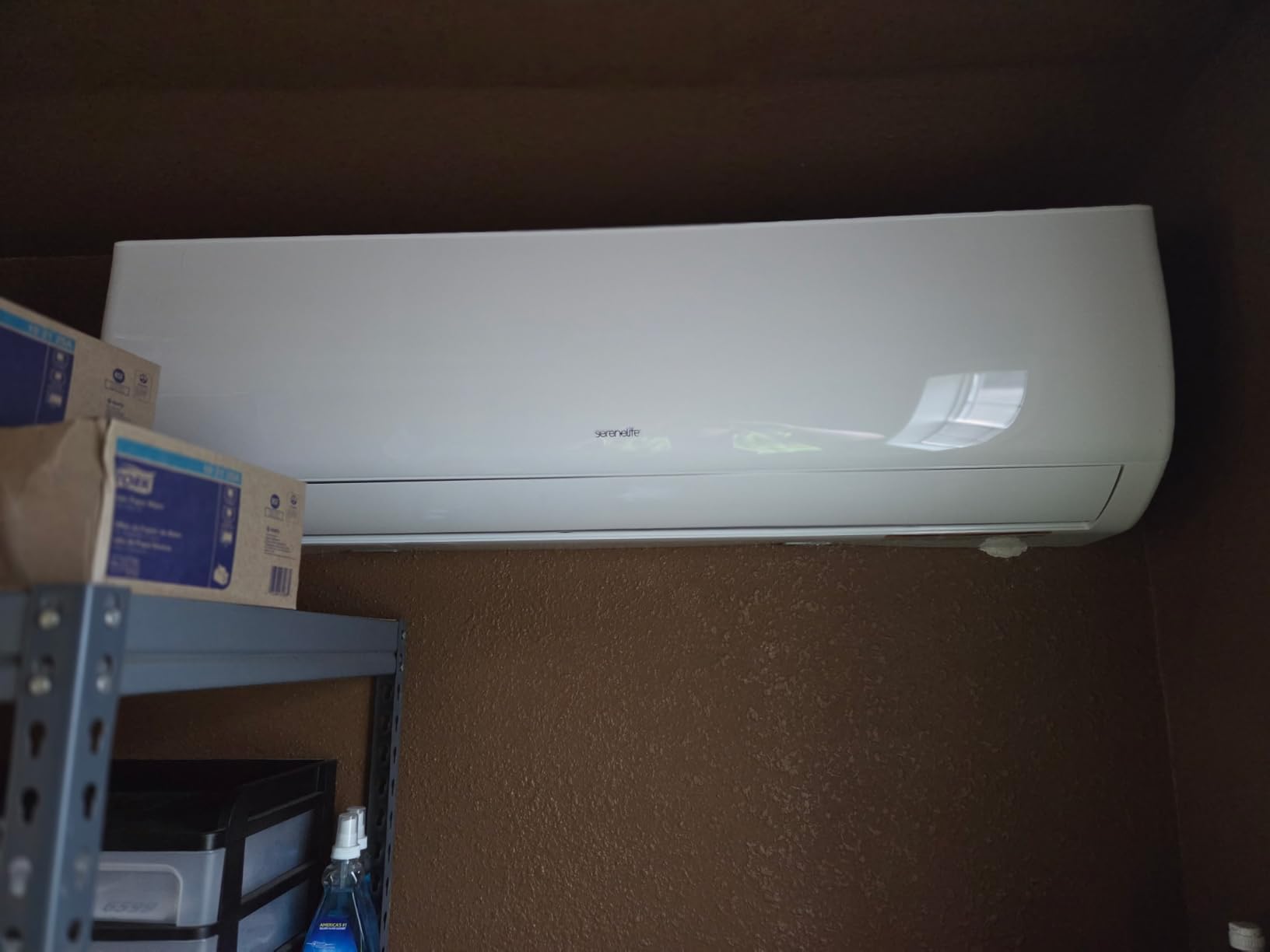 SereneLife 12,000 BTU Mini Split Air Conditioner & Heat Pump 110/120V Indoor & Outdoor Wall-Mounted Units 20 SEER2 with WiFi, Installation Kit Included customer photo 1