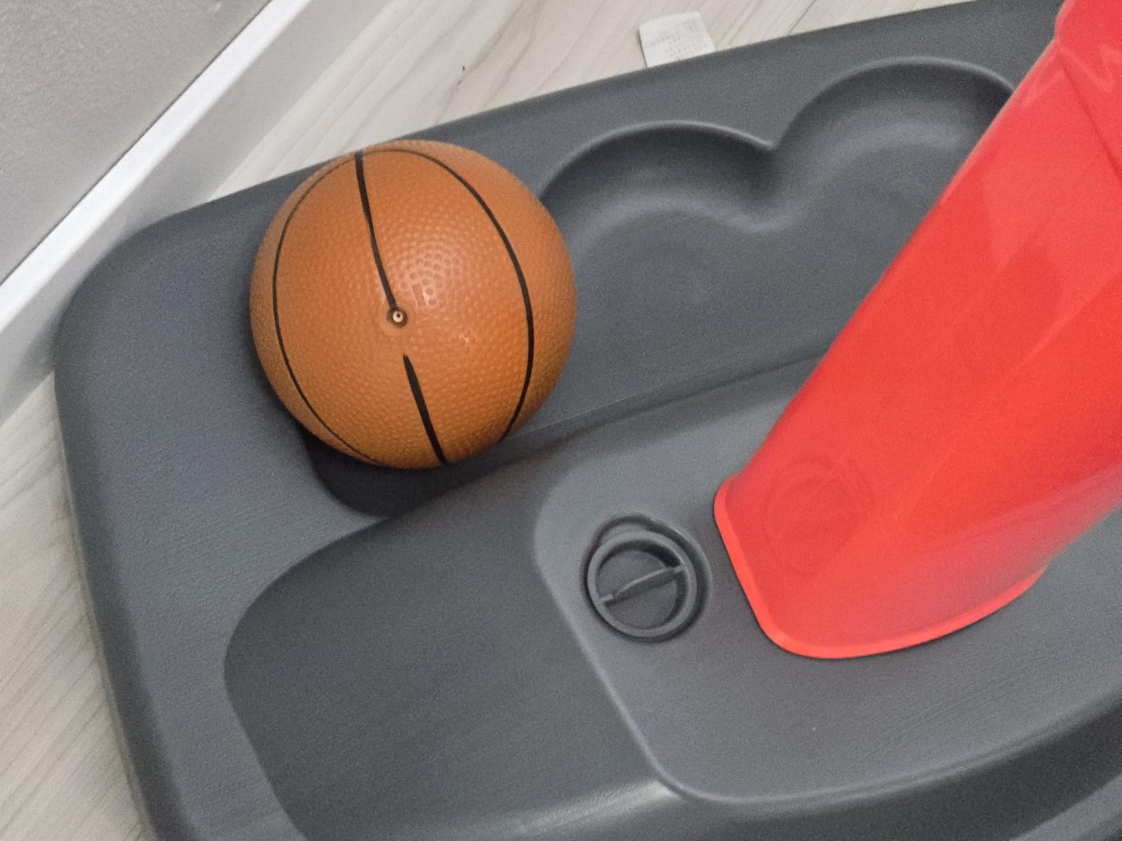 Fisher-Price Grow-to-Pro Basketball Hoop for Toddlers & Kids - Adjustable Height Indoor/Outdoor Play Set with Ball, 18 Months - 5 Year customer photo 1