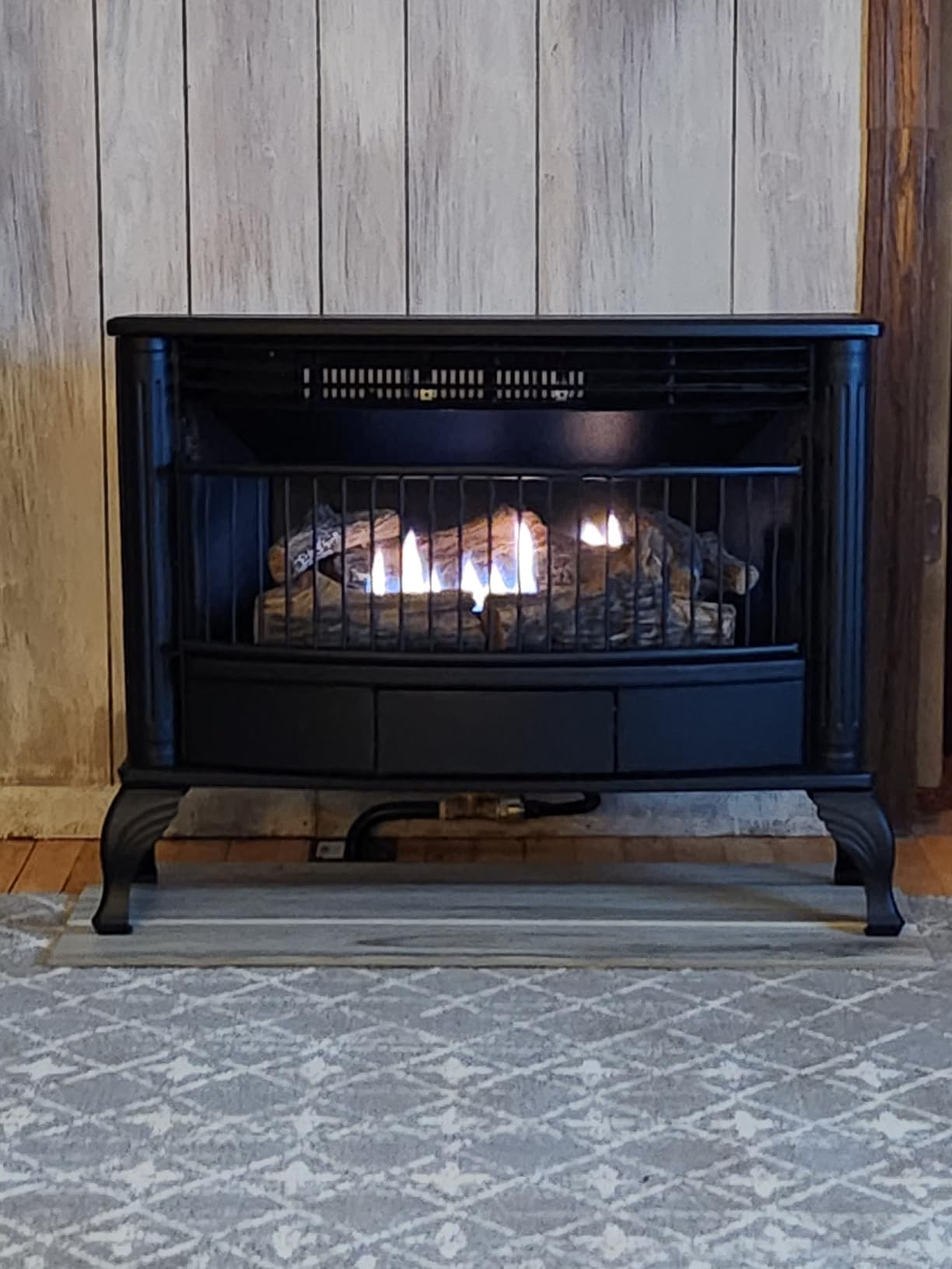 Duluth Forge Ventless Natural Gas Stove - 25,000 BTU, T-Stat Control, Black Finish - Model# QSL250T customer photo 2