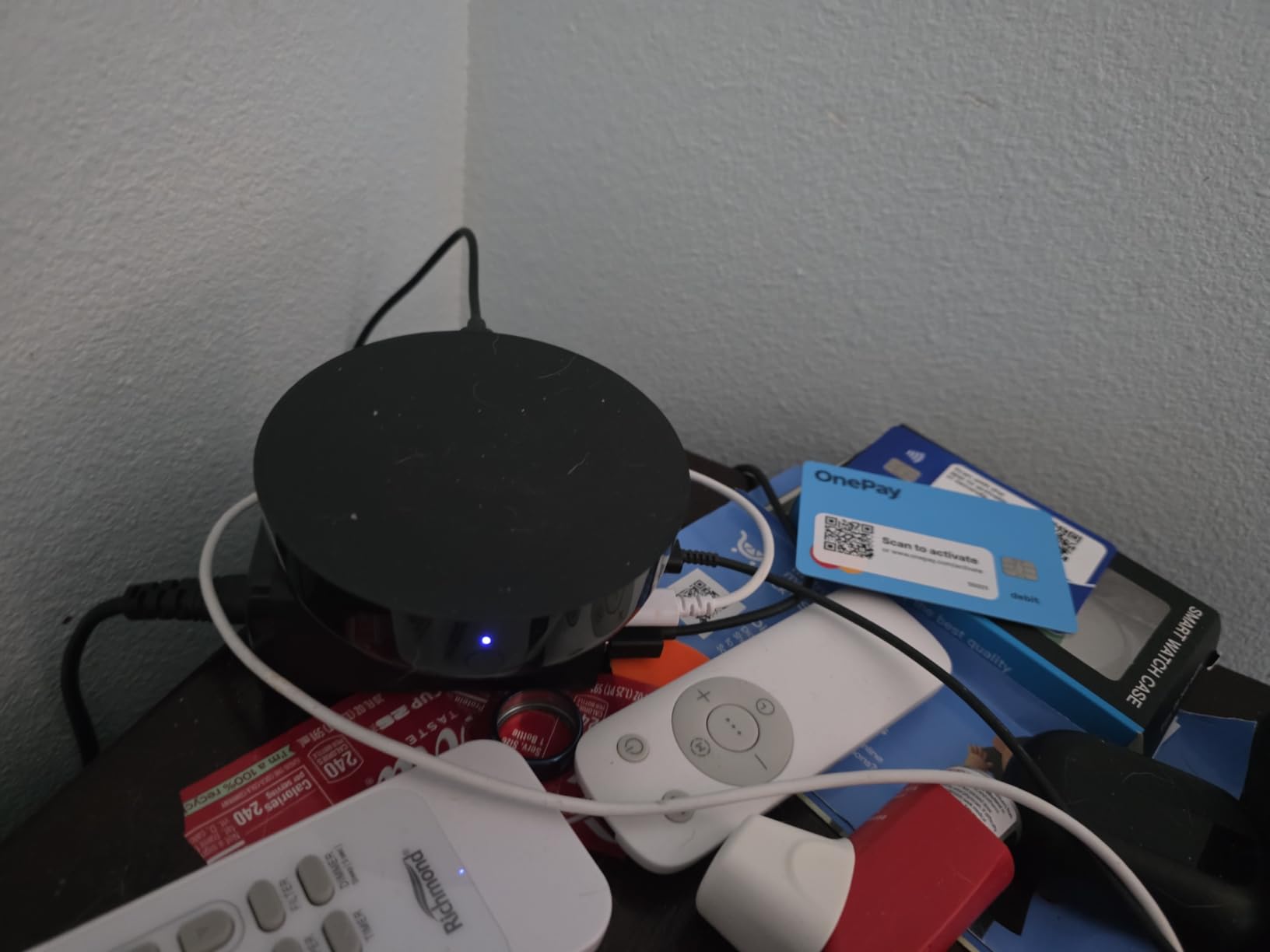 Aqara Smart Hub M200, Matter Controller, Thread Border Router, Featuring Aqara Zigbee, Wi-Fi, IR customer photo 1