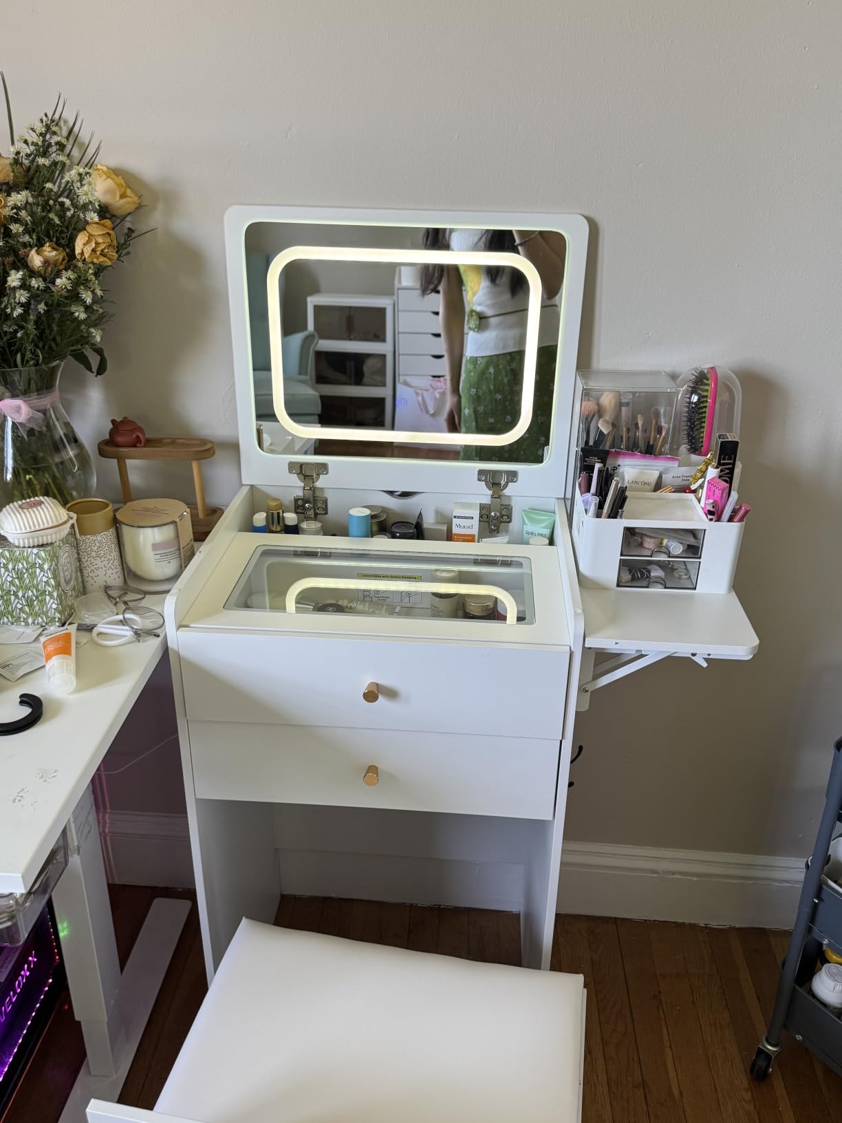 COMHOMA Makeup Vanity Desk with Mirror and Lights, Small 3 in 1 Vanity Table with Visible Glass Top, Flip Top & 3 Drawers, Compact Dressing with Storage Stool for Room or Office customer photo 1