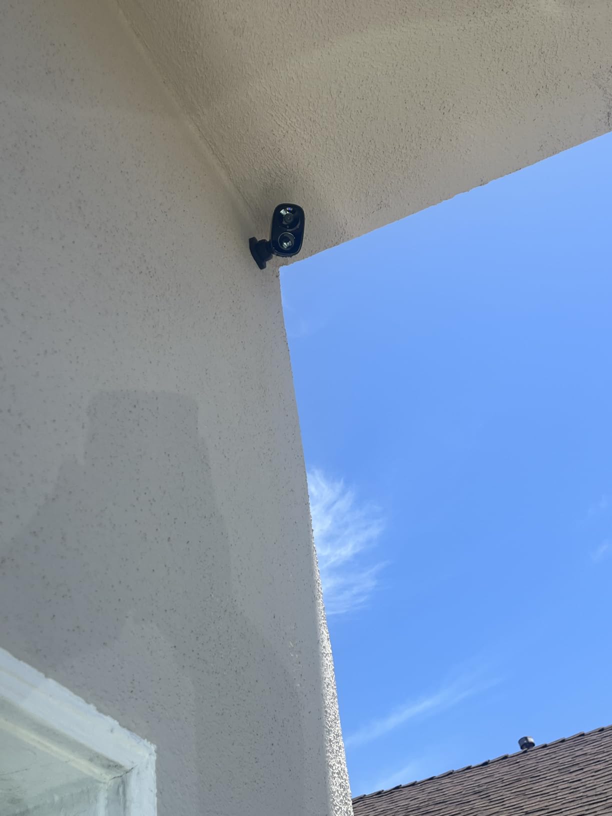2026 Enhanced 2K UHD Security Cameras Wireless Outdoor - Free Cloud & SD Storage, Dual-Band WiFi 2.4G/5G, Full-Color Night Vision, 6-Month Battery, Motion Alerts, IP66 Weatherproof, 2-Way Talk customer photo 2
