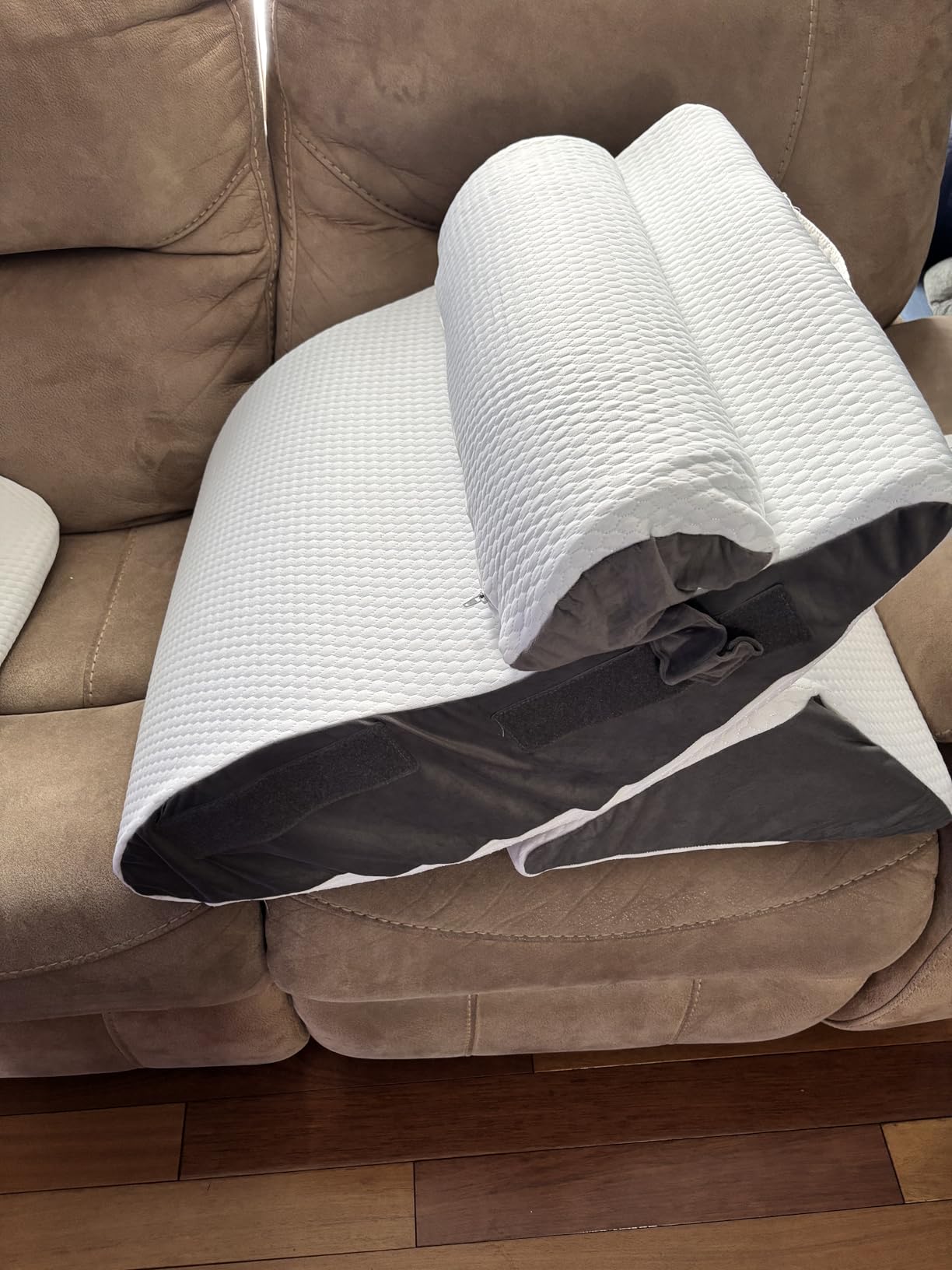 4PCS Wedge Pillow Set for After Surgery, White/Grey | Orthopedic Bed Wedge, Back Pain Relief, Acid Reflux & GERD, Snoring, Adjustable Post Surgery, Sitting Up in Bed customer photo 1