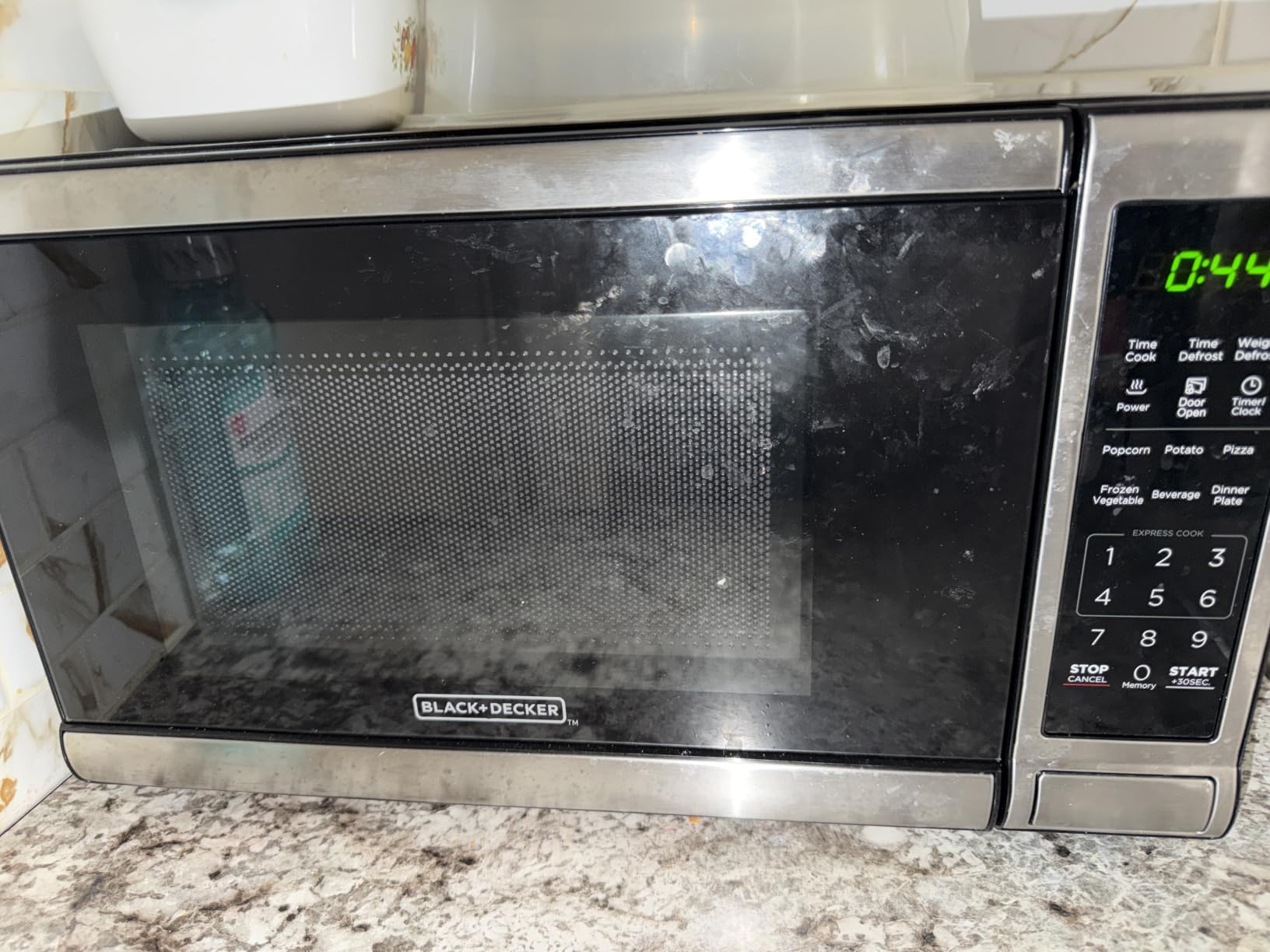 BLACK+DECKER Over-the-Range Microwave Oven with Air Fryer, 1.5 Cu.Ft, 900W | 6-in-1 Cooking Modes, Convection & Bake, Sensor Reheat, 300 CFM Vent, Air Fryer Combo, Stainless Steel customer photo 2
