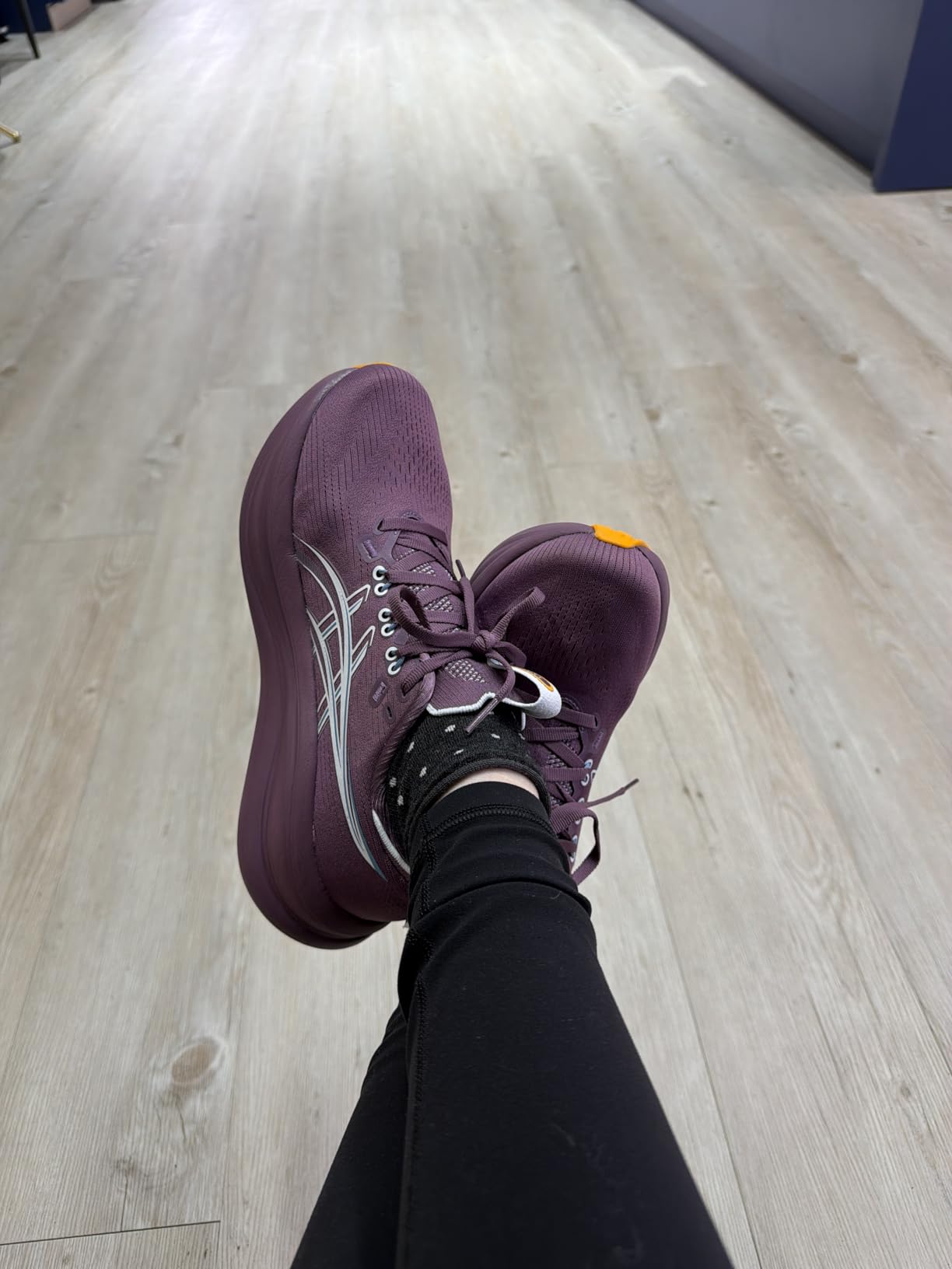 Women's Gel-Nimbus 28 Running Shoes customer photo 1