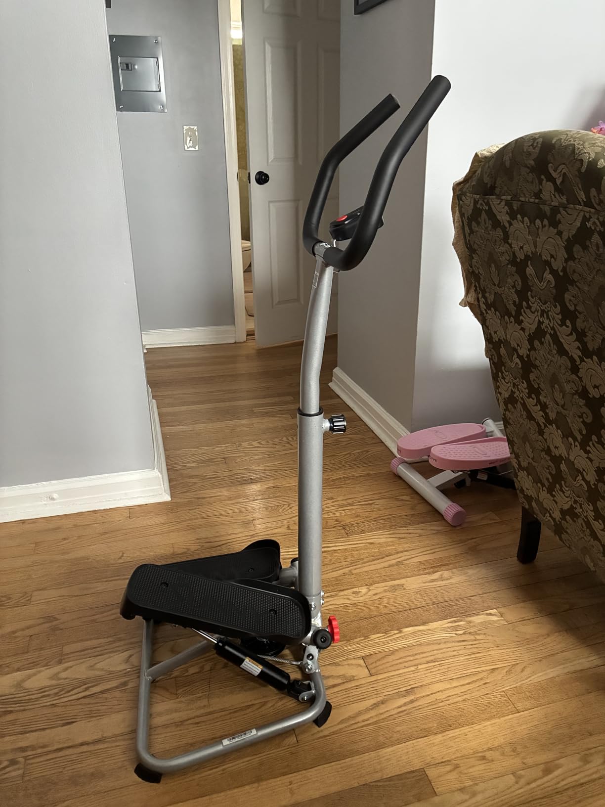 Sunny Health & Fitness Climbing Stair Stepper for Home Gym | SunnyFit App Connection, Long Stride Length, Home Gym Exercise, Compact Foldable, Leg and Glute Training customer photo 1