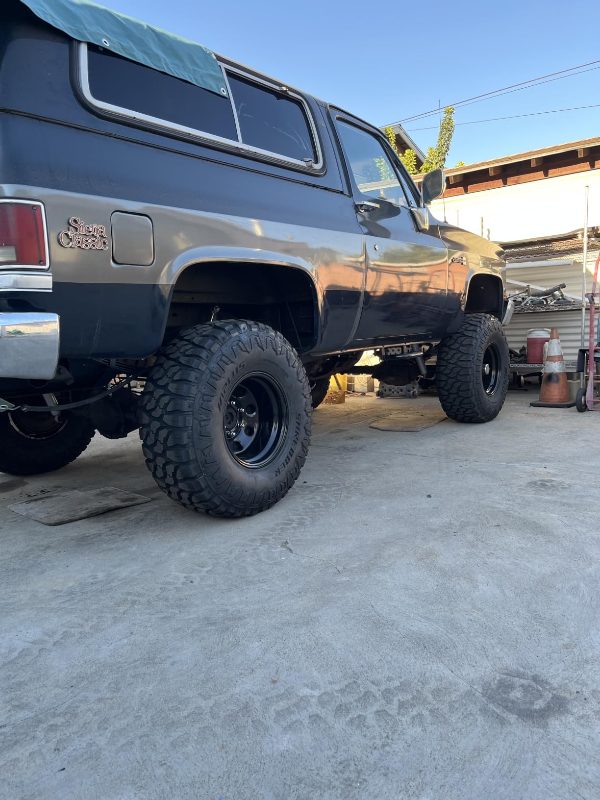 Aplus Shredder M/T Mud Terrain LT31/10.50R15 109Q C Light Truck Tire | Light Trucks & SUVs, Off-Road Traction, Hybrid Terrain Design, Reduced Road Noise, Open Shoulder Notches customer photo 2