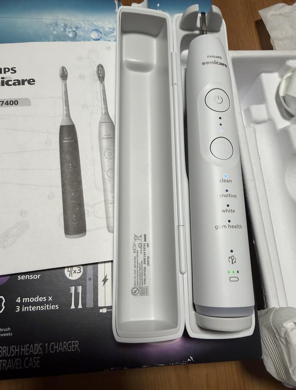 Philips Sonicare 7300 Rechargeable Electric Toothbrush, 3 Brush Head, Black - 2000% More Plaque Removal, Visual Pressure Sensor, 12 Brush Settings, App Connected, 21-Day Battery, Travel Case customer photo 2