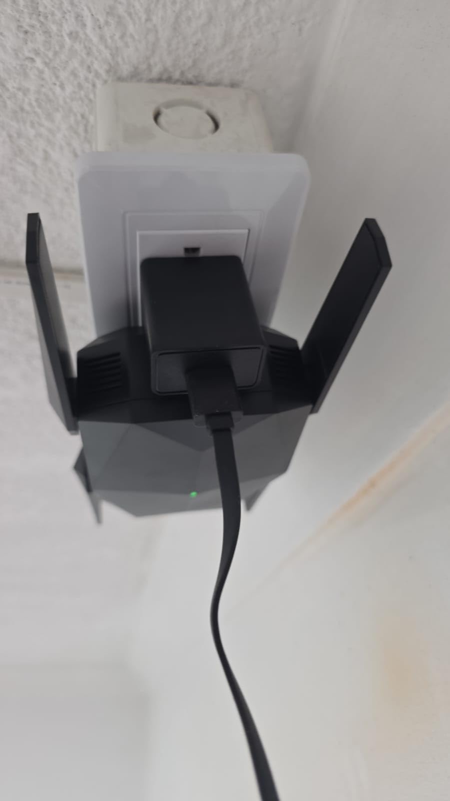 2026 AX3000 WiFi 6 Extender Signal Booster, Multi-Link Connectivity Internet Extender WiFi Booster for Home, Dual Band Long Range WiFi Repeater, Up to 19000 Sq. Ft. customer photo 1