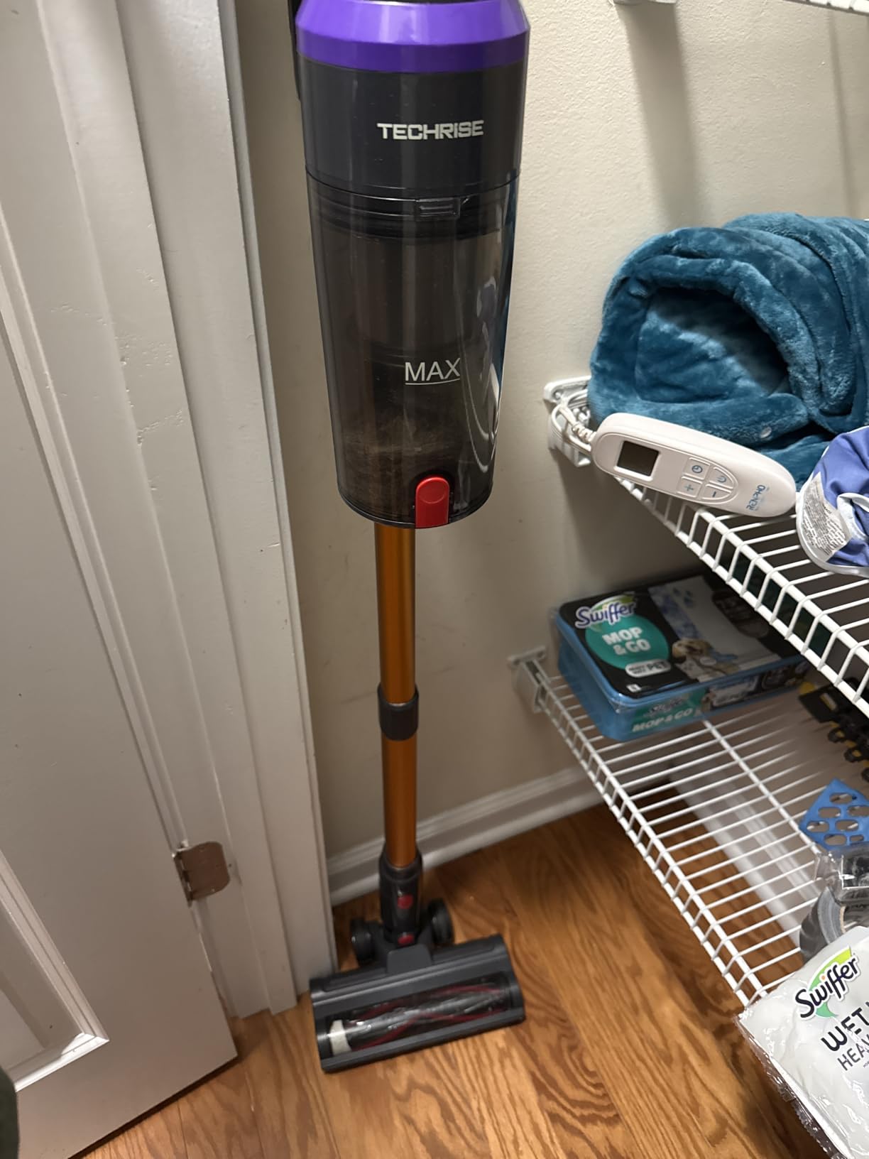 TechRise Cordless Vacuum Cleaner for Home, 550W 45Kpa for Pet Hair & Home | Up to 60 Min Runtime, HEPA Filter, Self-Standing Design, Anti-Tangle Brush & LED Light for Carpets and Hard Floor Cleaning customer photo 2