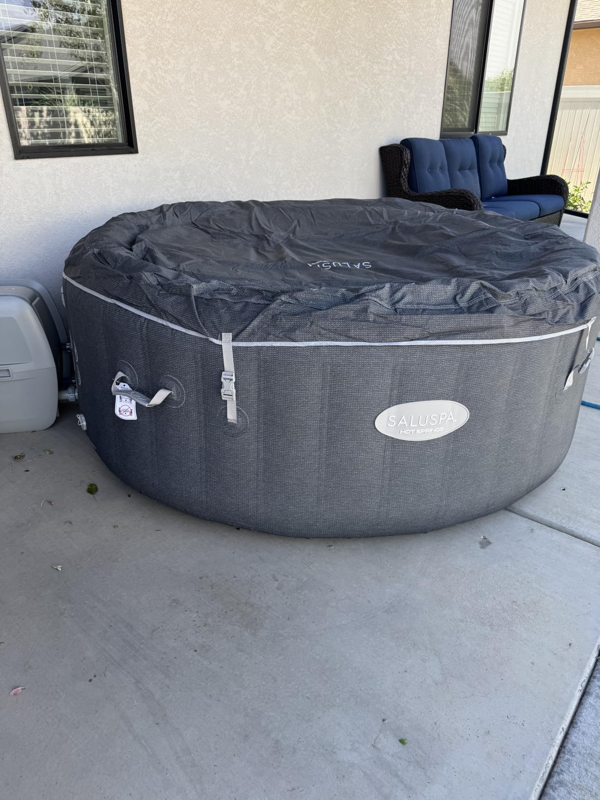 Bestway SaluSpa Hot Springs Inflatable Hot Tub, 4-6 Adults, 140 AirJets, EnergySense Walls & Cover, Smart WiFi App & Spa Control Panel, MaxHold Construction, Stone Grey Knit, 71