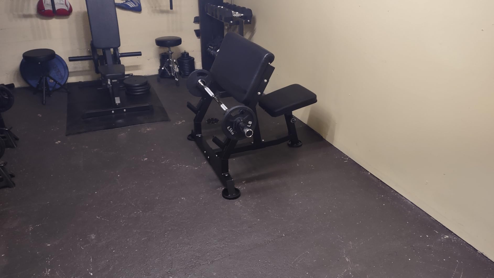 JELENS Preacher Curl Bench, Bicep Strength Training Bench for Barbell and Dumbbell, Seated Preacher Curl Machine for Arm Workout, Adjustable Weight Bench with 2 Bar Holders customer photo 1