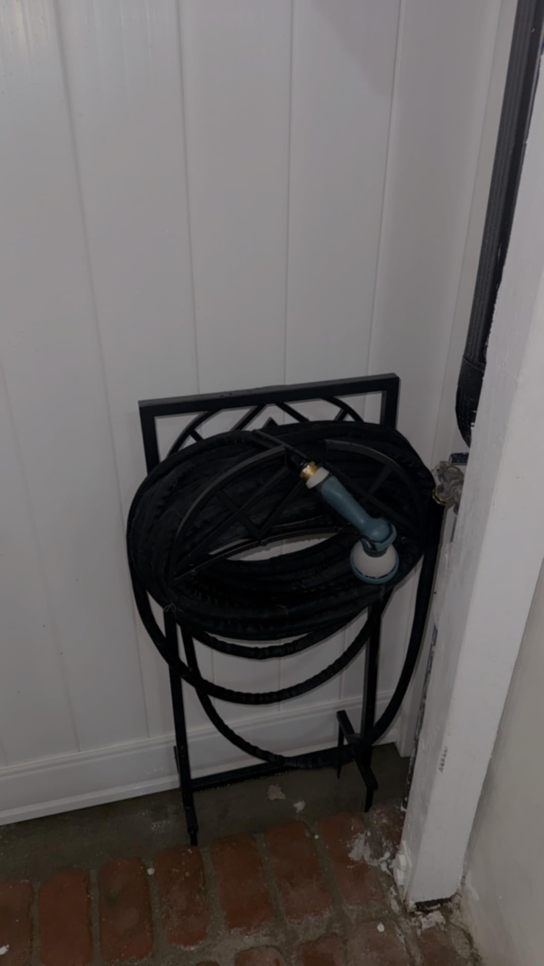 Garden Hose Reel, Heavy Duty Water Hose Holder for Outside | Freestanding Metal Hose Stand Holds Up to 150 FT, Outdoor Hose Storage Rack and Organizer for Garden, Yard and Patio customer photo 2