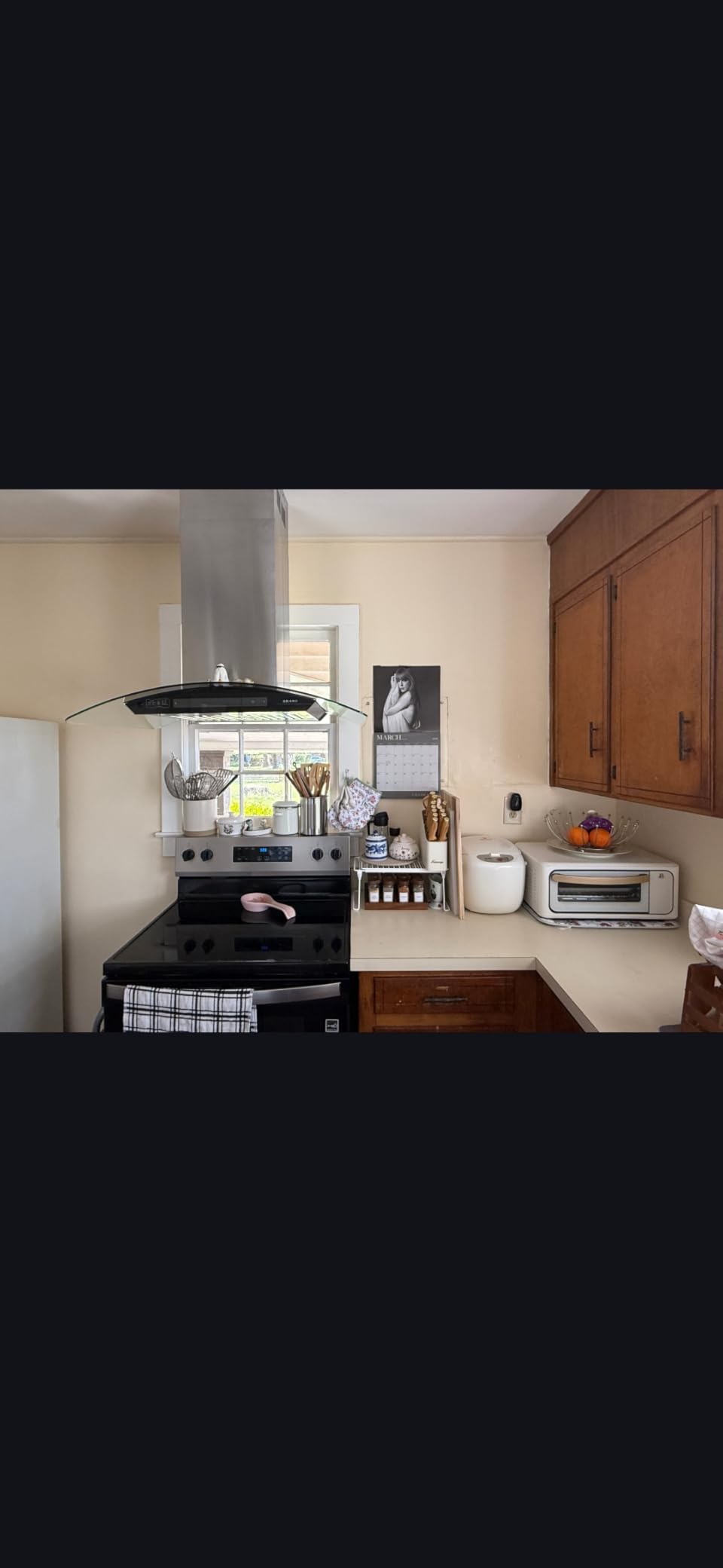 BRANO Island Range Hood 30 Inch with 900 CFM 4 Speeds, Voice/Gesture/Touch Control Kitchen Hood, Ducted/Ductless Convertible, Adjustable Lights Stainless Steel Vent Hood customer photo 2