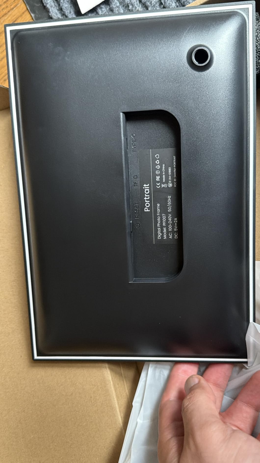 Digital Picture Frame 10.1 Inch Digital Photo Frame 32GB Storage, WiFi Picture Frame with 1280x800 IPS Touch Screen, Auto-Rotate Photo Frame Share Your Photos and Videos via AiMOR App, Black customer photo 2