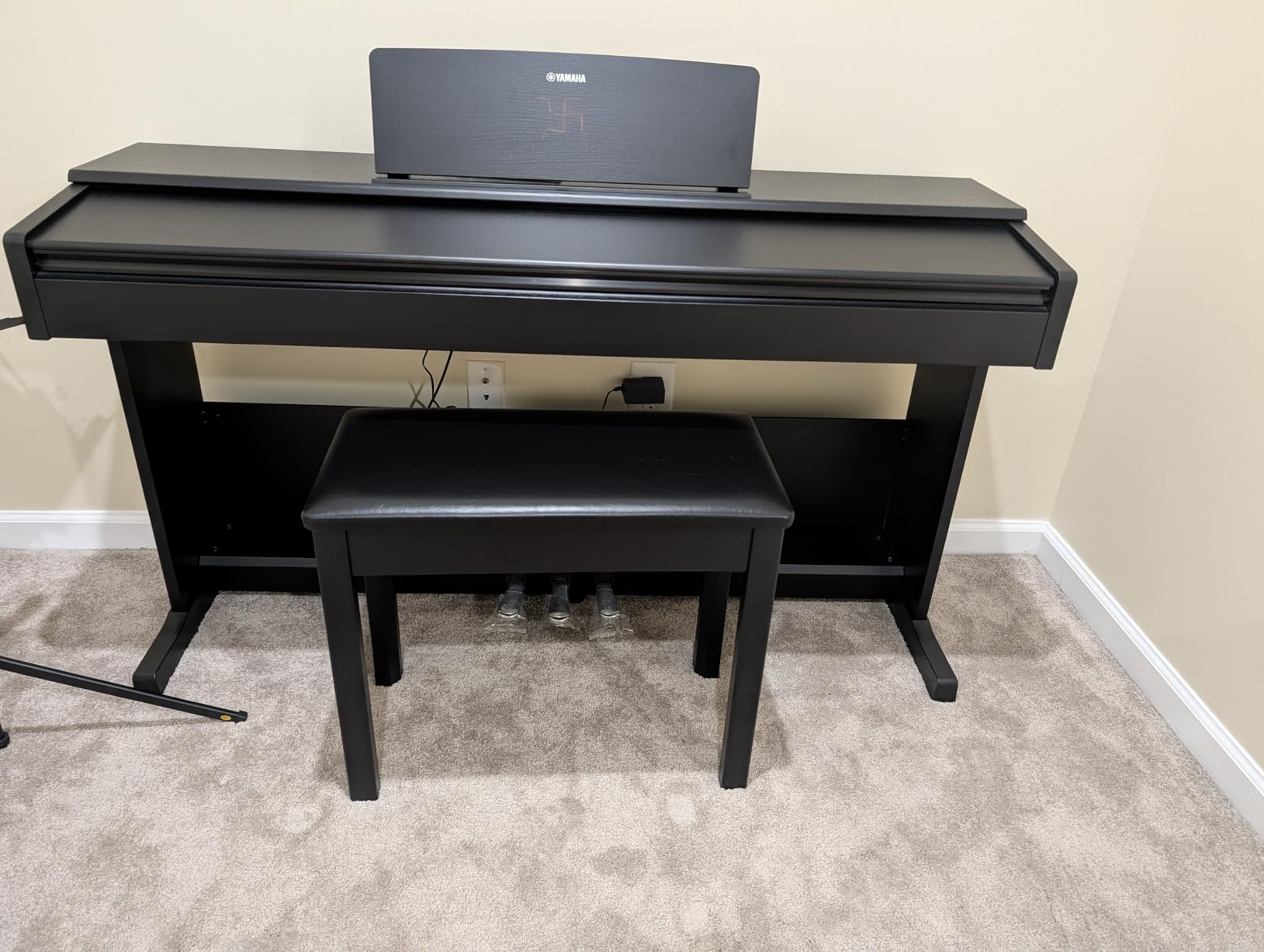 Yamaha YDP105 88-Key Weighted Action Upright Digital Piano for Beginner and Intermediate Players, Dynamic Response, Grand Piano Sound, 3-pedal Unit, Upright Design, Bench Included, White customer photo 1