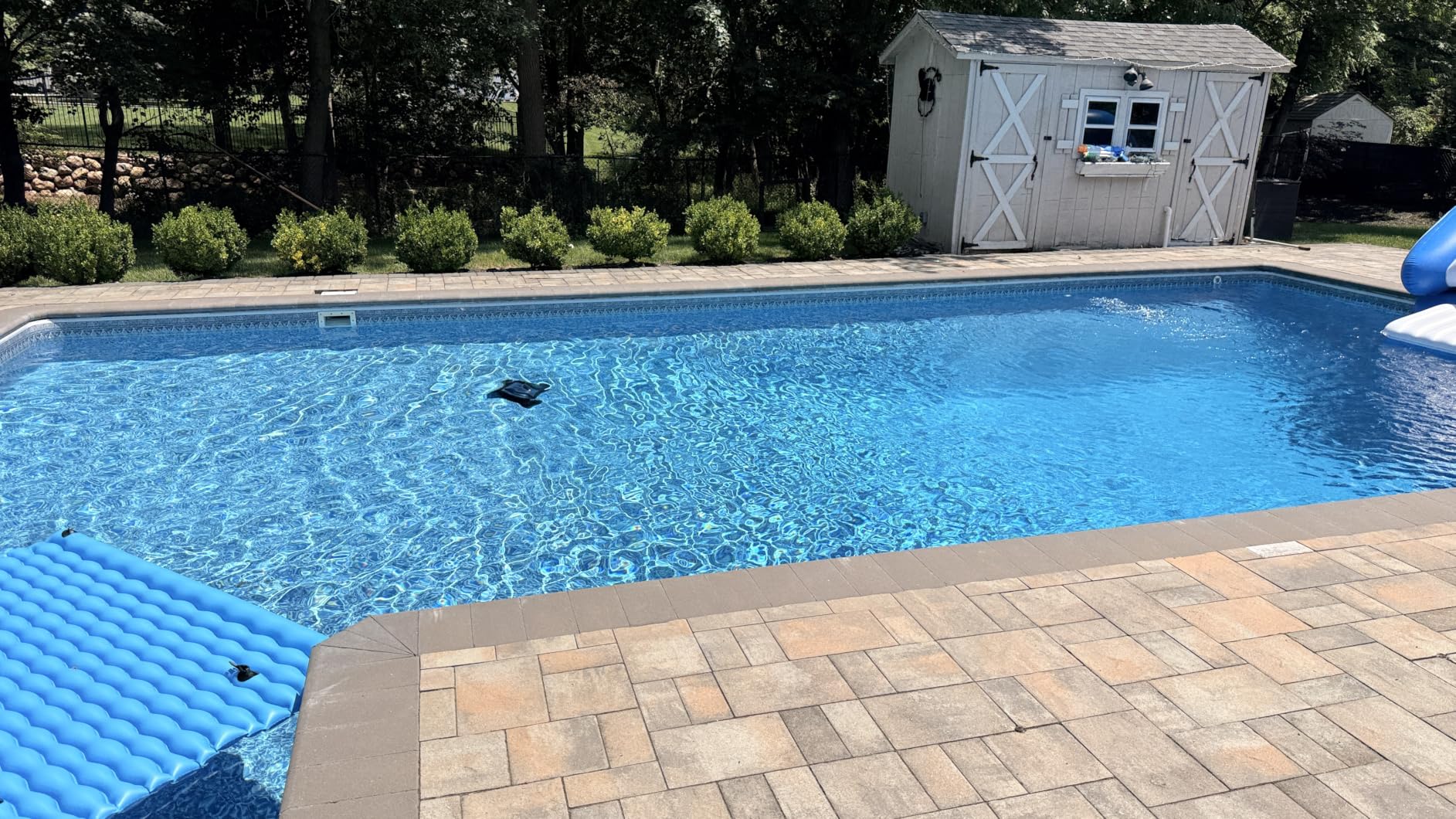 [2026 Release] Automatic Robotic Pool Vacuum for Inground & Above Ground Pools, Wall Climbing Pool Vacuum Cleaner, Cleans Floor, Walls, Waterline, Drain & Skimmer up to 2150 Sq. Ft., 190 Min customer photo 2