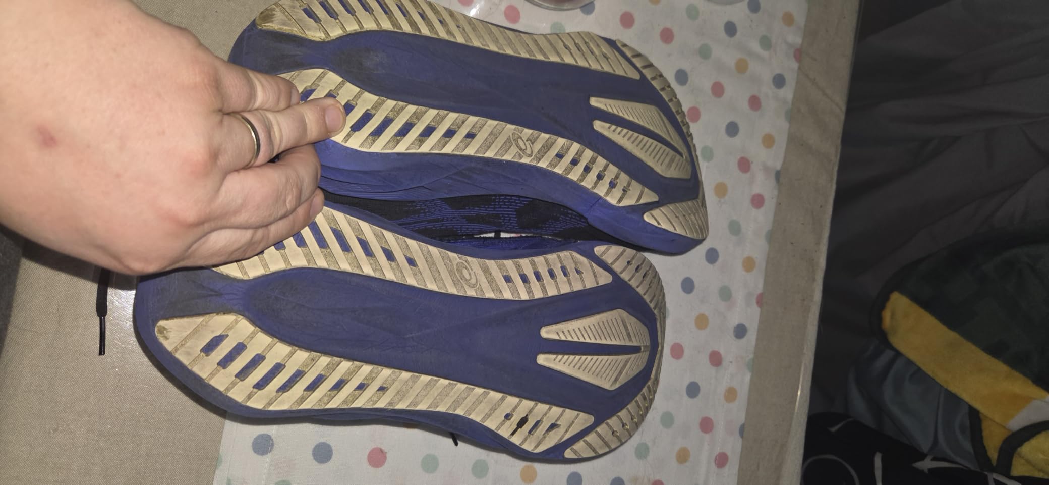 ASICS Men's NOVABLAST 5 Running Shoes customer photo 1