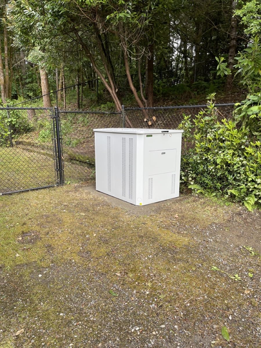 Heavy-Duty Generator Enclosure with Vent Kit, Internal Size 45x35.9x41 Inches. Suitable for 18000W Generators. customer photo 2