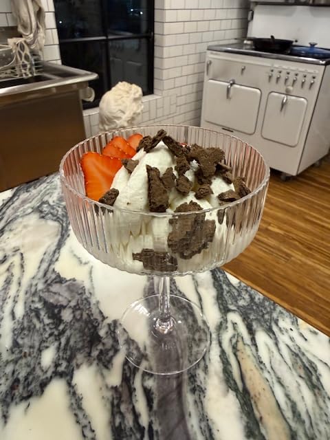 Dash Soft Serve Ice Cream Maker | Frozen Yogurt, Sorbet, and Gelato - Countertop Ice Cream Machine for Home with Freezer Bowl, Ingredient Chute, & Dispensing Lever - Includes 4 Serving Bowls & Spoons customer photo 1