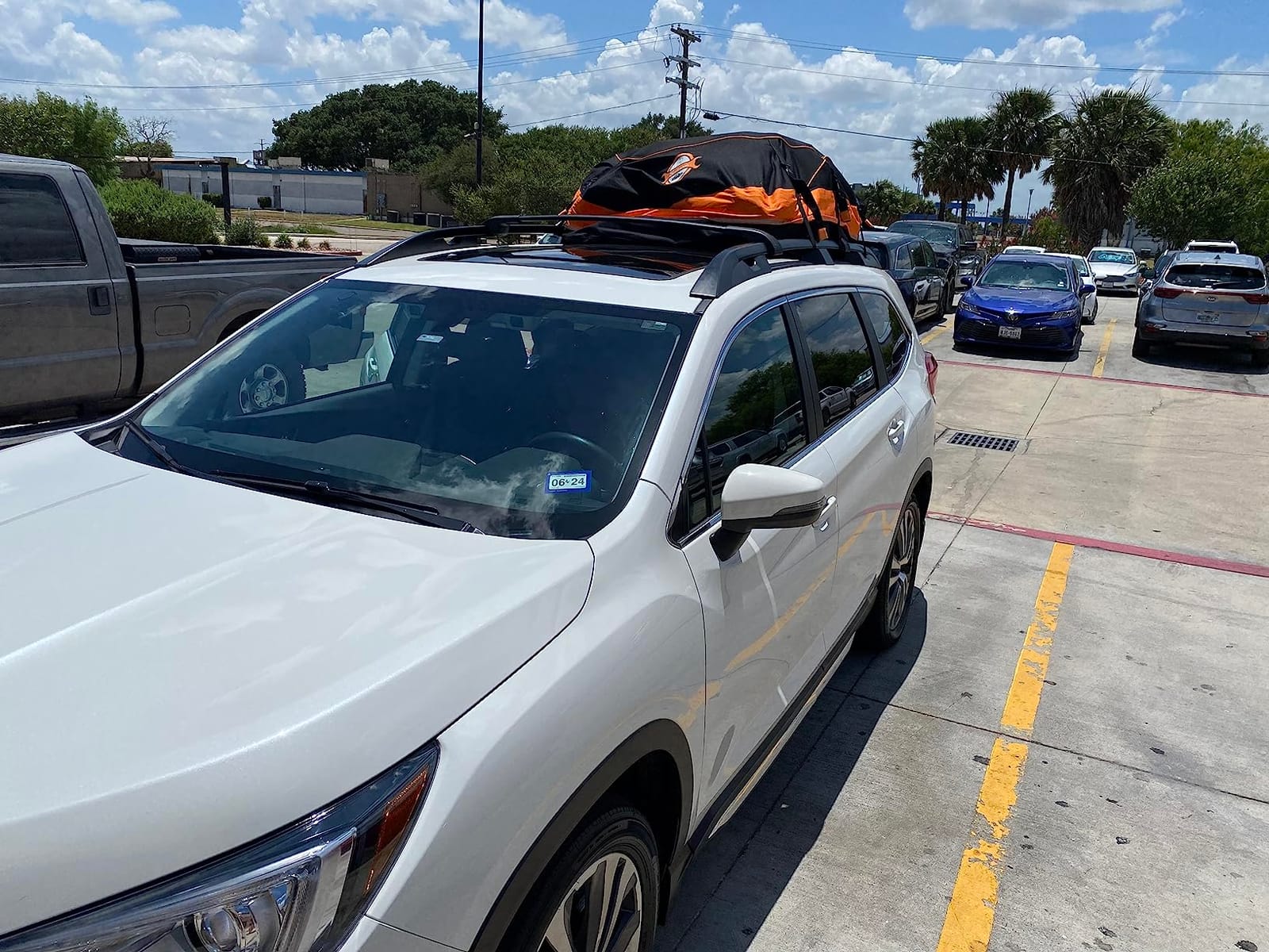 Sailnovo Aerodynamic Rooftop Cargo Carrier Bag, 20 Cubic Feet Waterproof | Fit Most Vehicles with/Without Rack, Hold Luggage for 4-6, Include Anti-Slip Mat, Storage Bag, Reinforced Straps & Lock customer photo 1