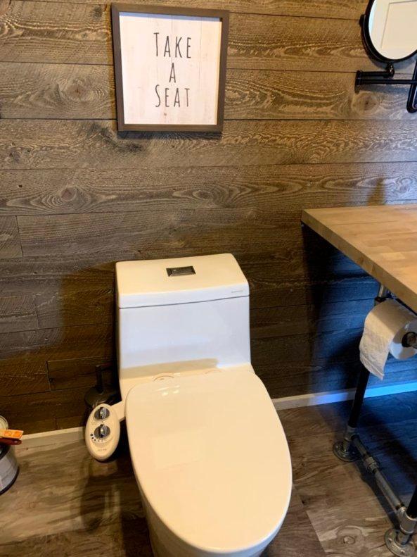 WOODBRIDGE One Piece Dual Flush 1.0/1.6 Gpf, with Soft Closing Seat, White, Elongated Toilet, B0910/T-0035, Convenient 20