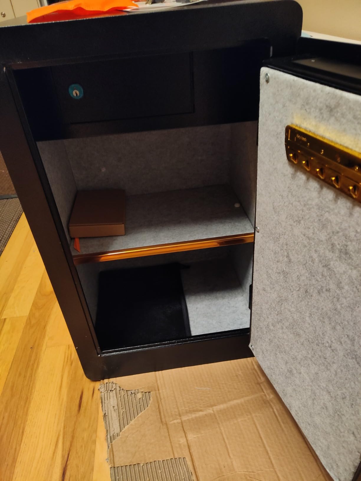 2.8 Cub Safe for Home, Safe Box with Drawer, Combo Lock and Key, Fireproof Bag, Backlit Keypad, Anti-Theft Alert System customer photo 2