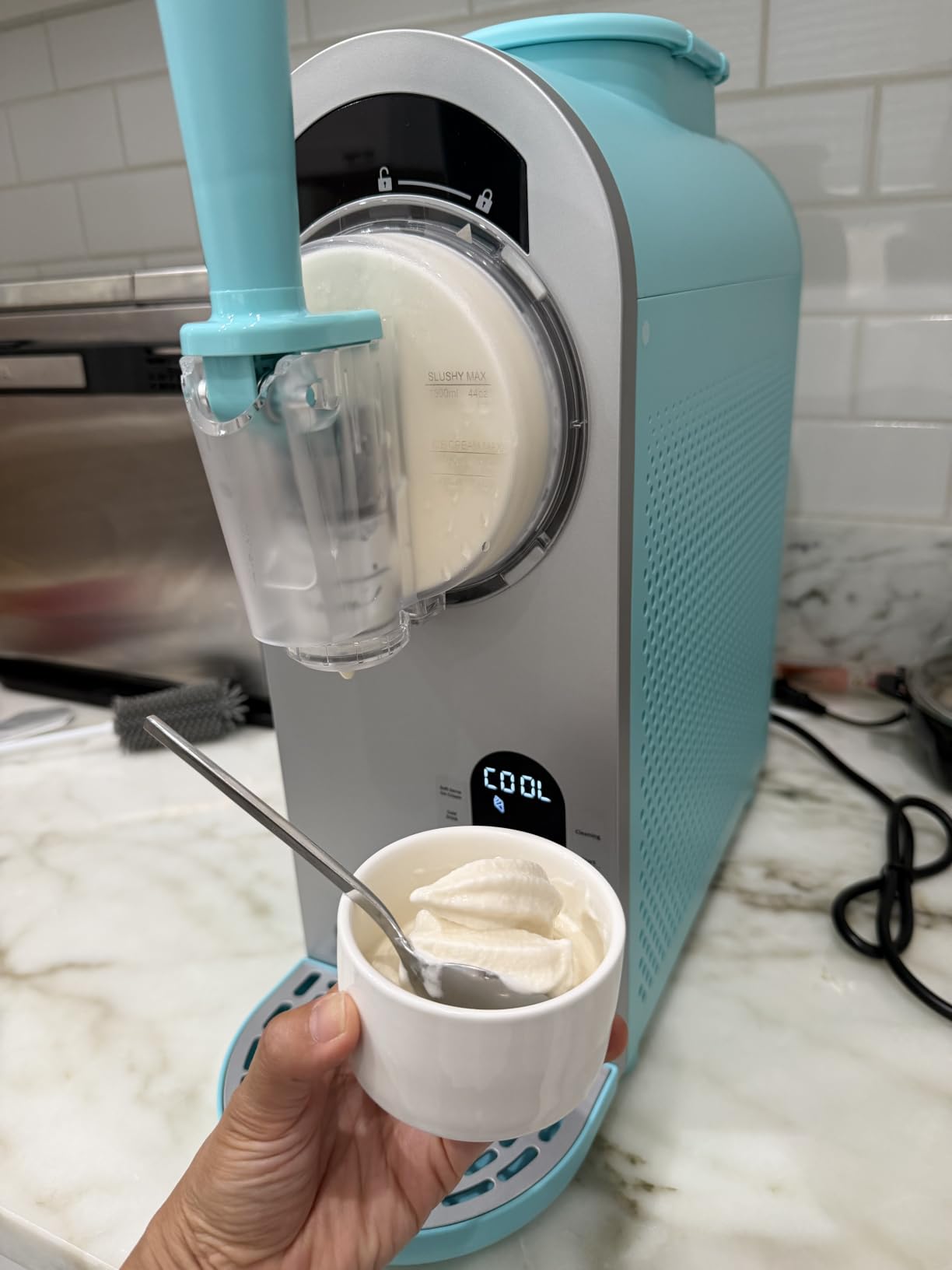 Whynter 7-in-1 Soft Serve Ice Cream Slushy Machine, 1.6 Qt, Compressor, Built In Compressor, No Pre Freezing Needed, LCD Display and Timer customer photo 1