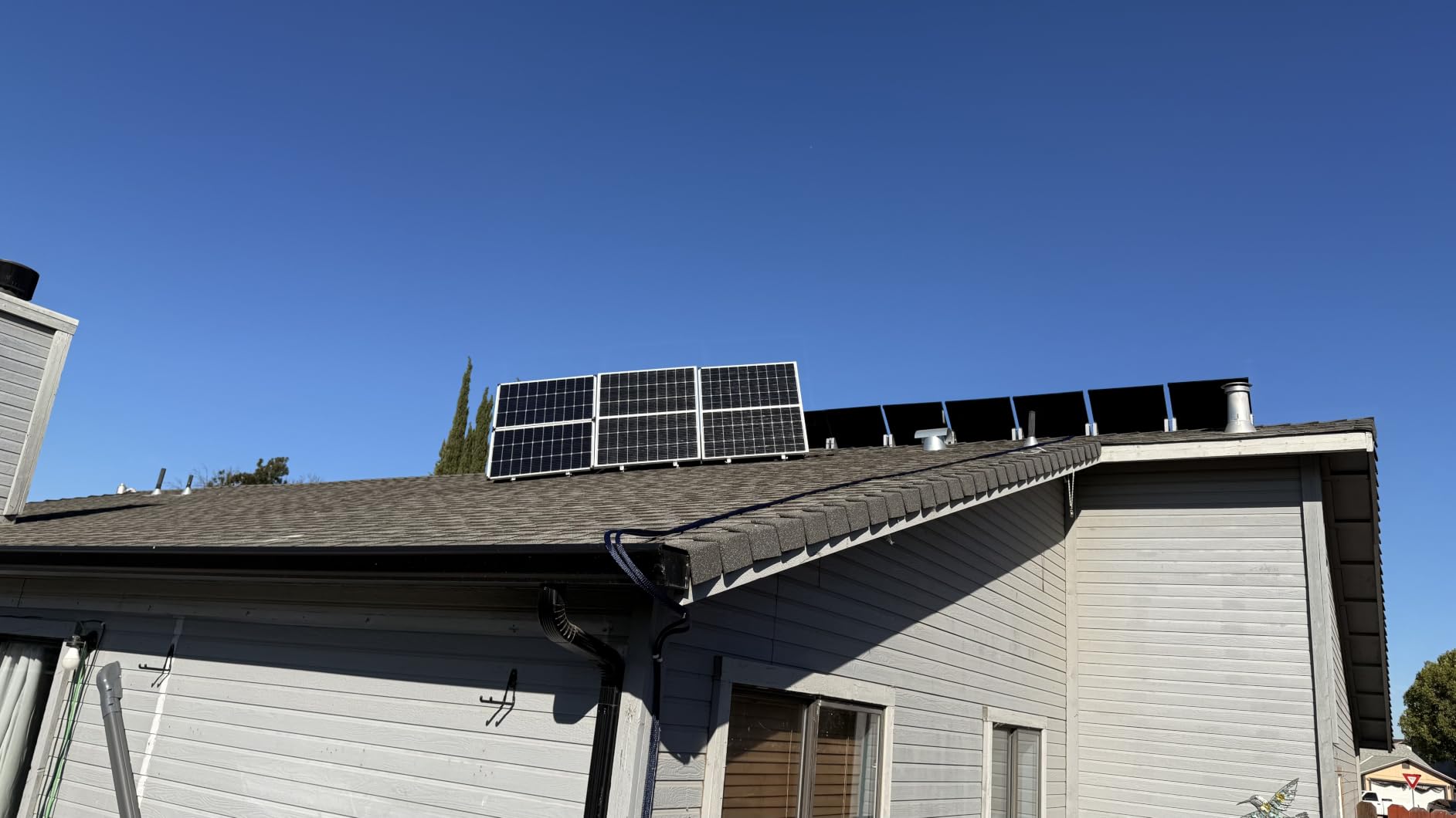 12000 BTU Mini Split AC & Heating System, Heat Pump, 19 SEER2, 115V | AHRI Certified, ductless inverter design, pre-charged, high energy efficiency, cooling & heating for rooms up to 750 sq. ft. customer photo 2