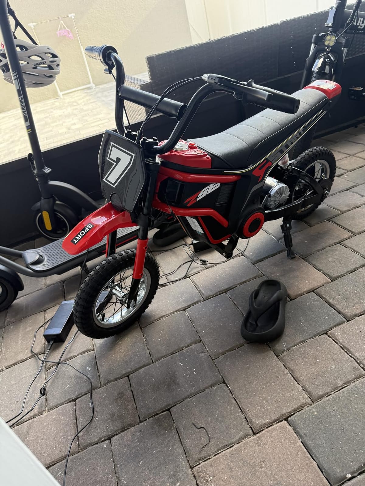 ELEMARA Electric Dirt Bike,350W Motorcycle 24V Ride on Toy for Big Kids w/LED Power Display,15.5 mph & 150lb Max,3 Speeds,Chain-Driven Motor,Twist-Grip Throttle & Brake Lever,12