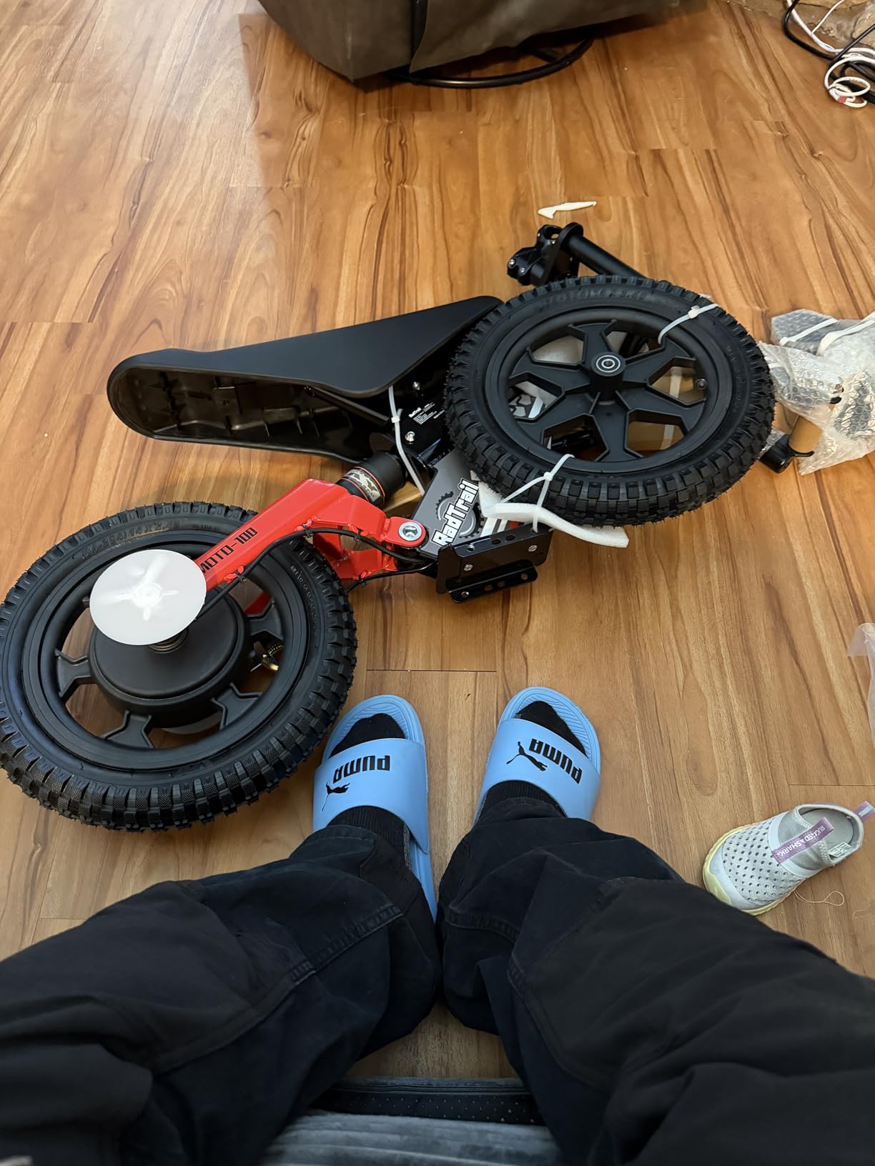 36V Peak 500W Electric Dirt Bike for Kids, Up to 16 MPH & 16 Miles, Red | Brushless motor, 16