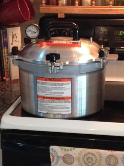 All American 1930: 15.5qt Pressure Cooker/Canner (The 915) - Exclusive Metal-to-Metal Sealing System - Easy to Open & Close - Suitable for Gas, Electric, or Flat Top Stoves - Made in the USA customer photo 2