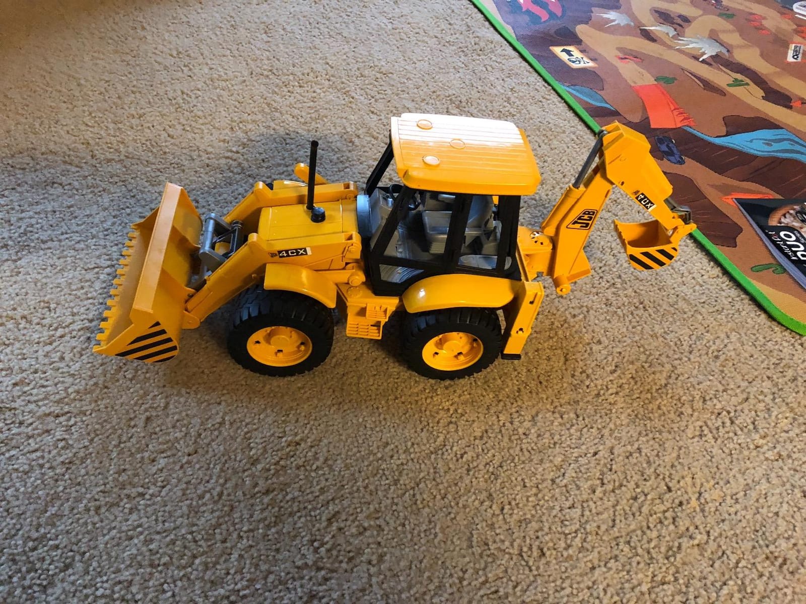 Bruder 02428 JCB 4CX Loader Backhoe customer photo 2