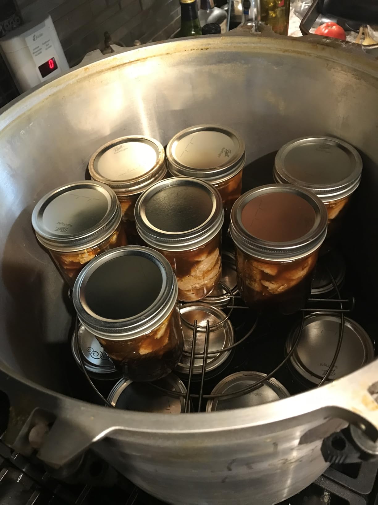 All American 1930: 10.5qt Pressure Cooker/Canner (The 910) - Exclusive Metal-to-Metal Sealing System - Easy to Open & Close - Suitable for Gas, Electric, or Flat Top Stoves - Made in the USA customer photo 1