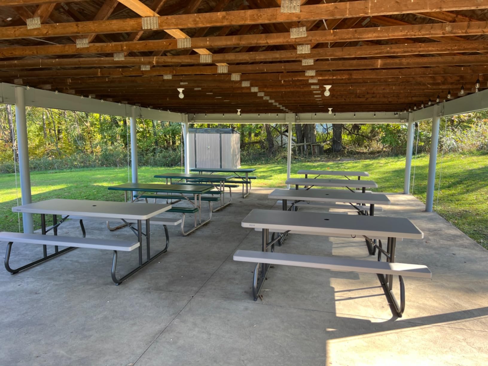 LIFETIME 6‑Foot Folding Picnic Table, Outdoor Portable Bench Seating for 8, UV‑Protected HDPE, Powder‑Coated Steel Frame, Stain‑Resistant, Folds Flat for Storage customer photo 1