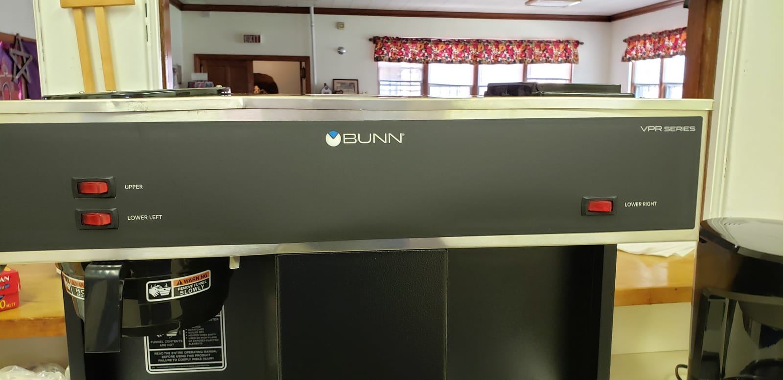 BUNN 04275.0031 VPS 12-Cup Pourover Commercial Coffee Brewer, with 3 Warming Stations (120V/60/1PH) customer photo 2