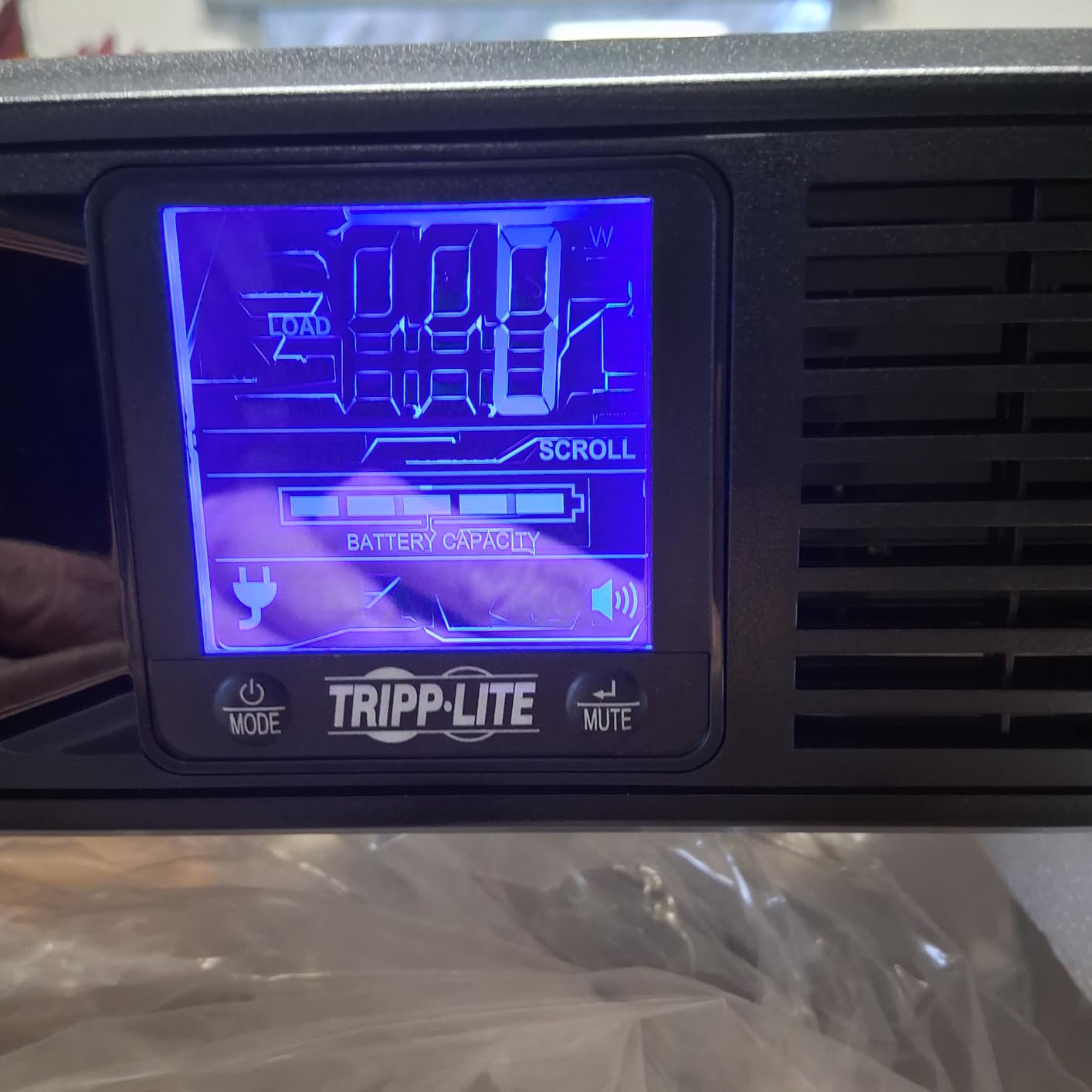 Eaton Tripp Lite SMART1500LCD 1500VA 2U Rack Mount UPS 900W Battery Backup | 8 Outlets, Replaceable Battery, AVR, 6ft Flat Plug Extension Cord customer photo 1
